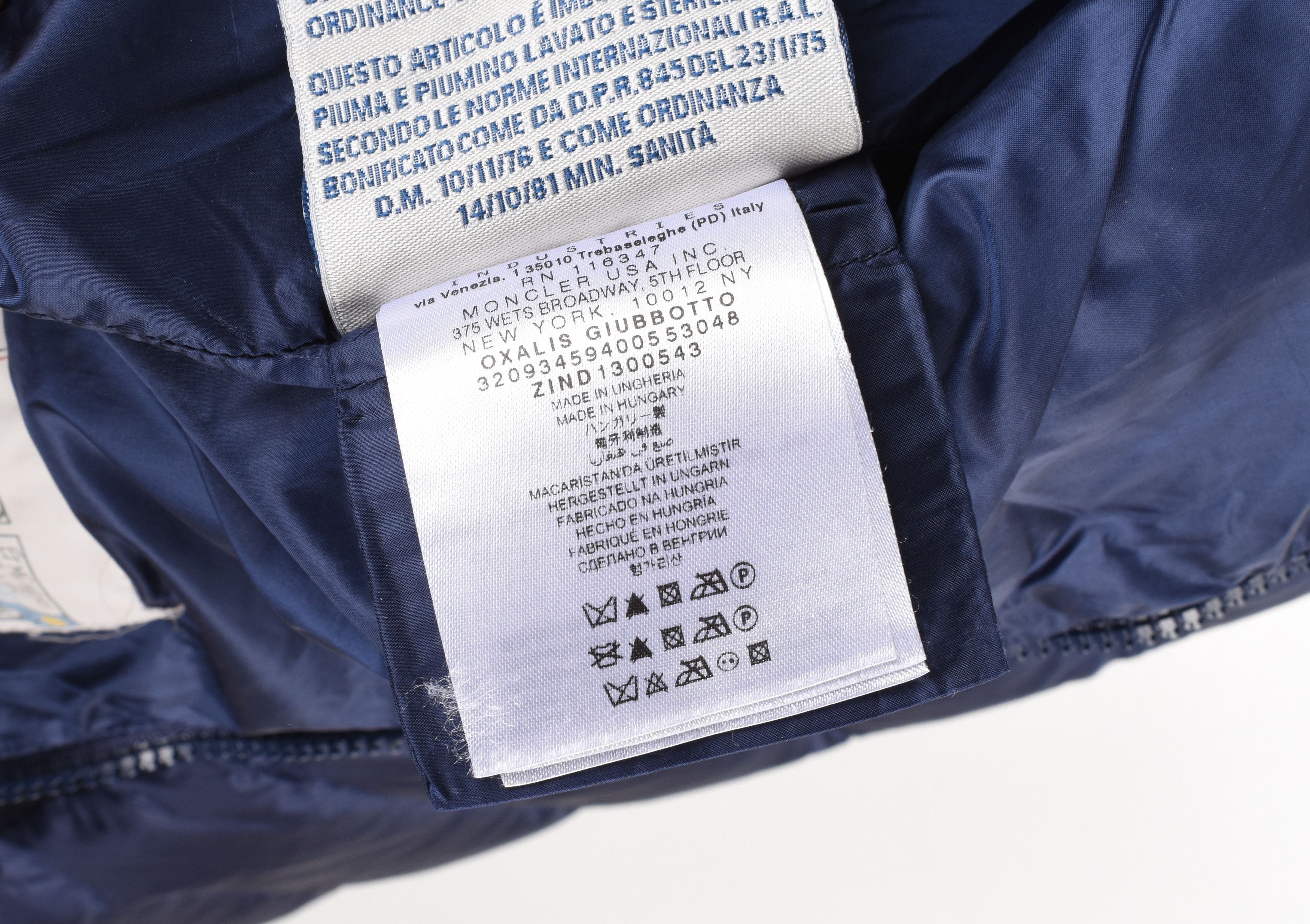 Moncler Original Moncler Oxalis Women Down Jacket Size 00 2XS H5862 Size XXS / US 00 / IT 34 - 9 Thumbnail