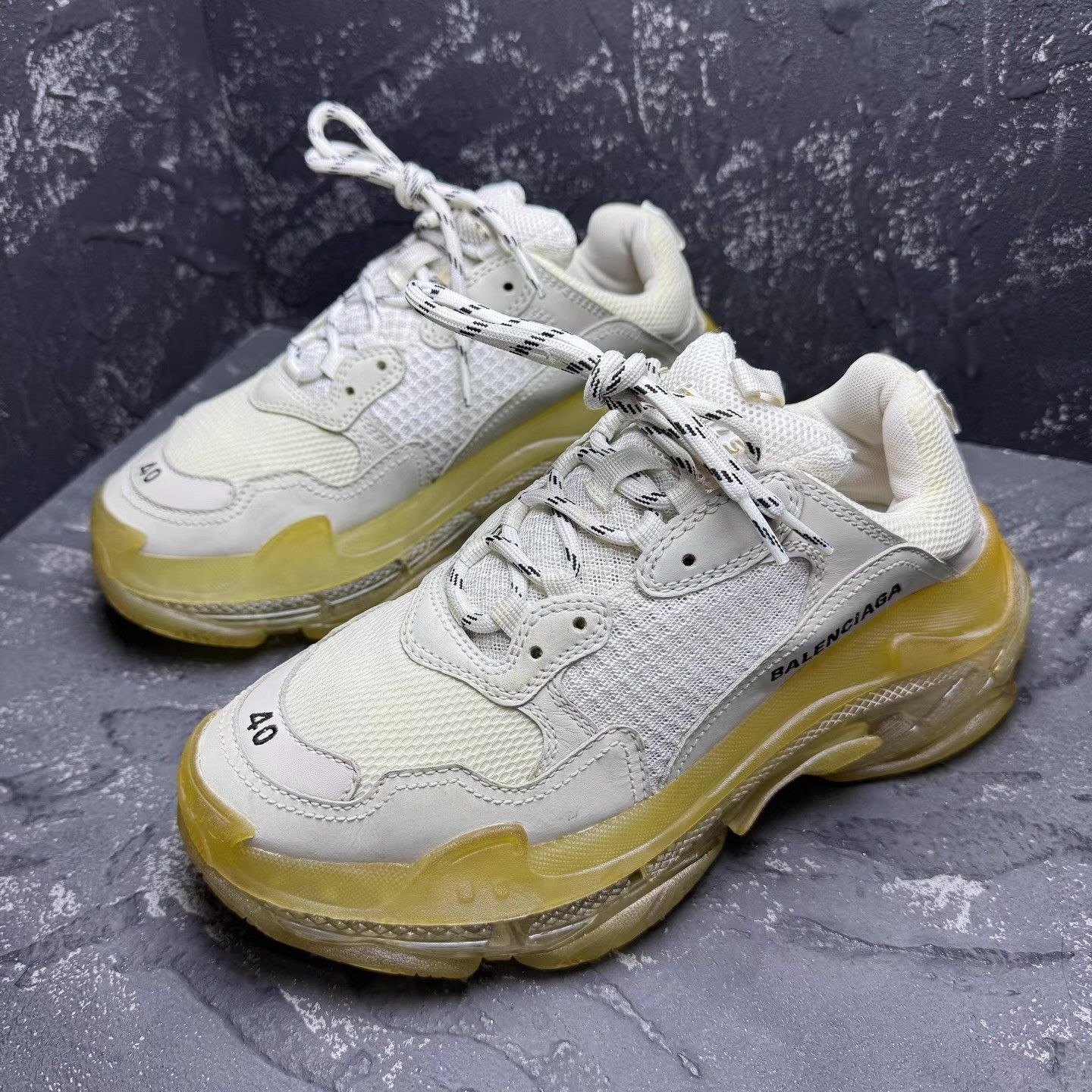 Balenciaga Balenciaga Triple S Beige White Bubble Sole Sneakers Q10 Size US 7 / EU 40 - 1 Thumbnail