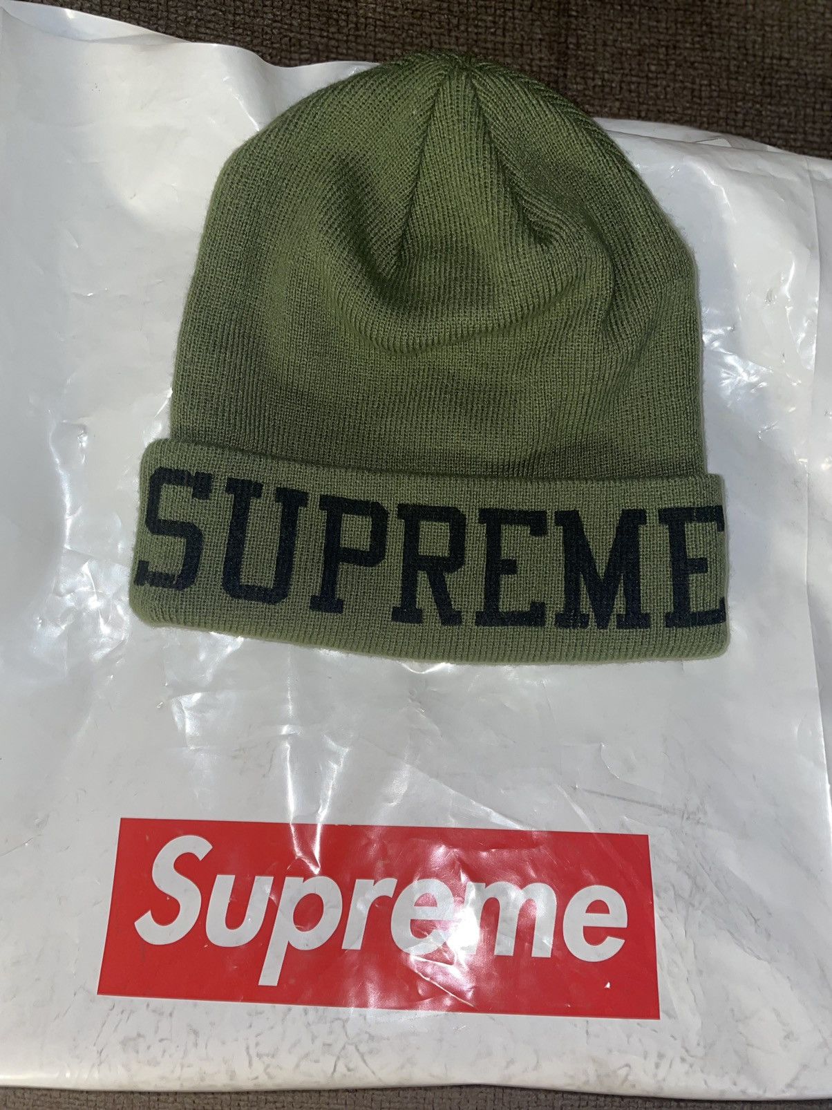 Supreme x New Era Varsity Beanie