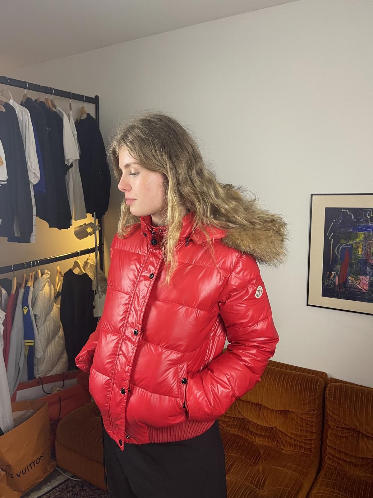 Moncler Moncler - Red Puffer Jacket with Fur Hood Size S / US 4 / IT 40 - 1 Thumbnail