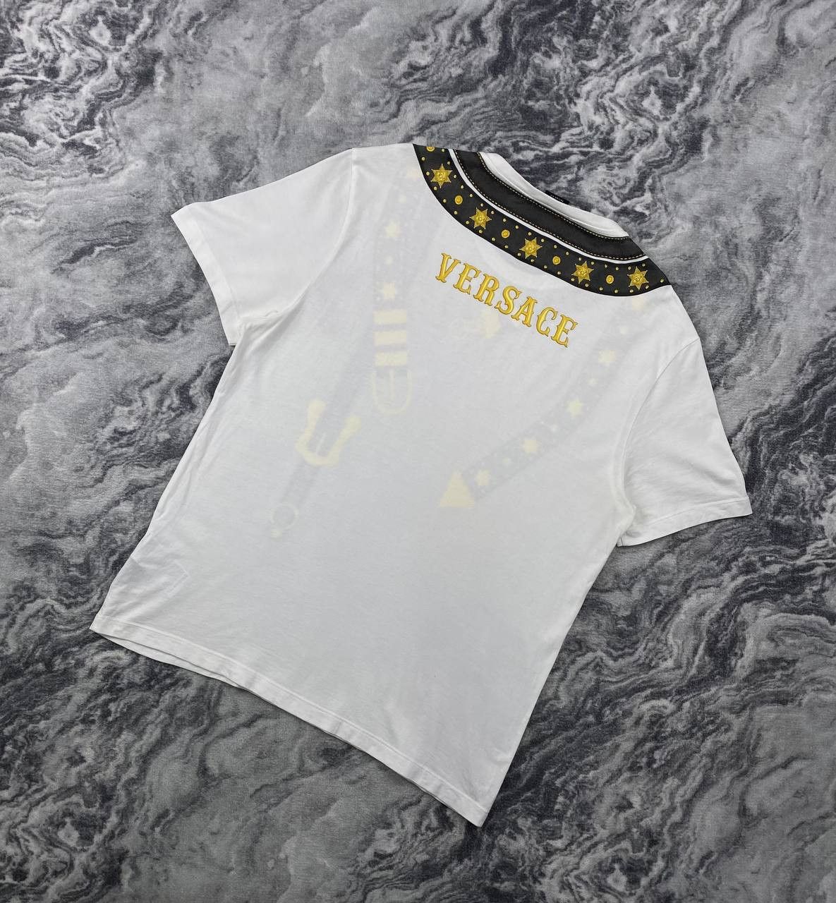 Versace Versace Baroque Big Logo Golden Belt T Shirt Men Size XL Size US XL / EU 56 / 4 - 13 Thumbnail