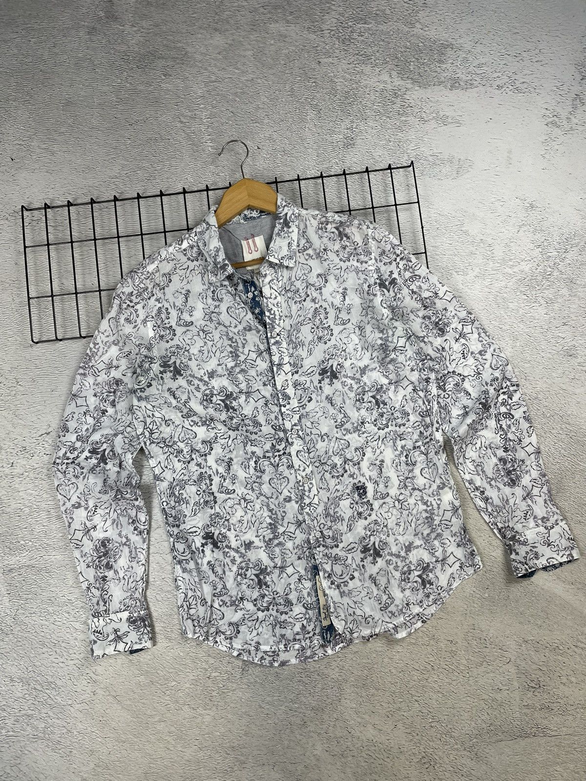 Diesel × Diesel Black Gold × Vintage Vintage Diesel Rare Abstract Light Weight Mens Button Shirt Size US L / EU 52-54 / 3 - 1 Thumbnail