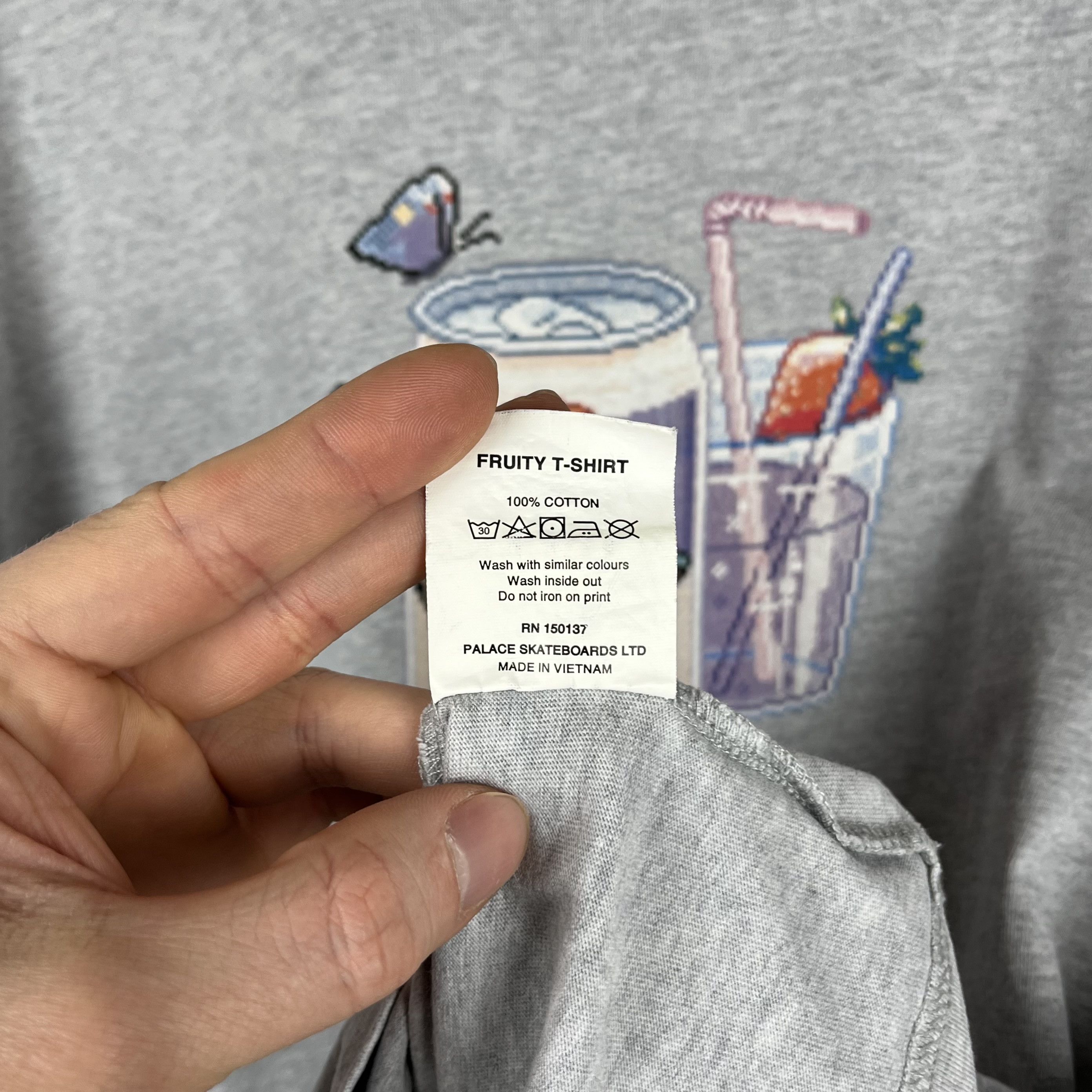 Palace Palace Fruity Big Logo T Shirt Size US XL / EU 56 / 4 - 14 Thumbnail