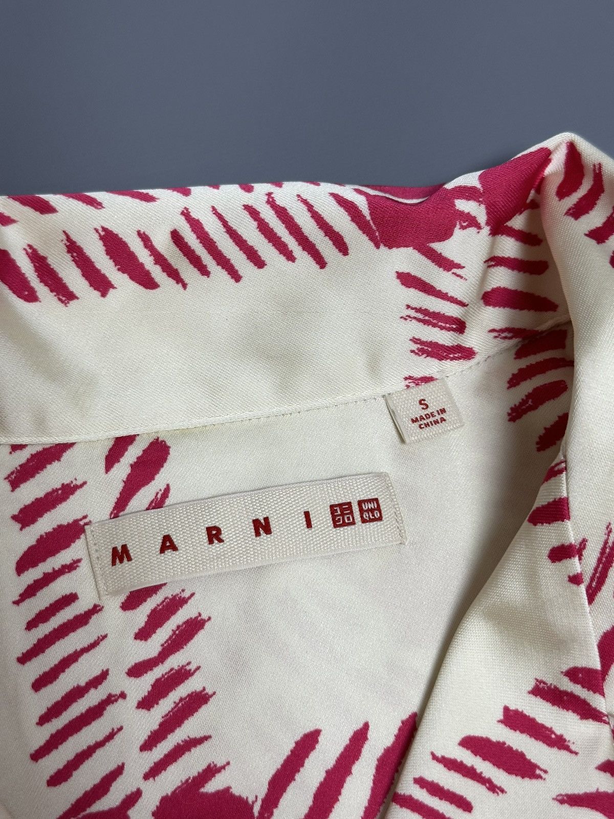 Marni Marni Uniqlo Silky Satin Open Collar Shirt Small Size S / US 4 / IT 40 - 7 Thumbnail