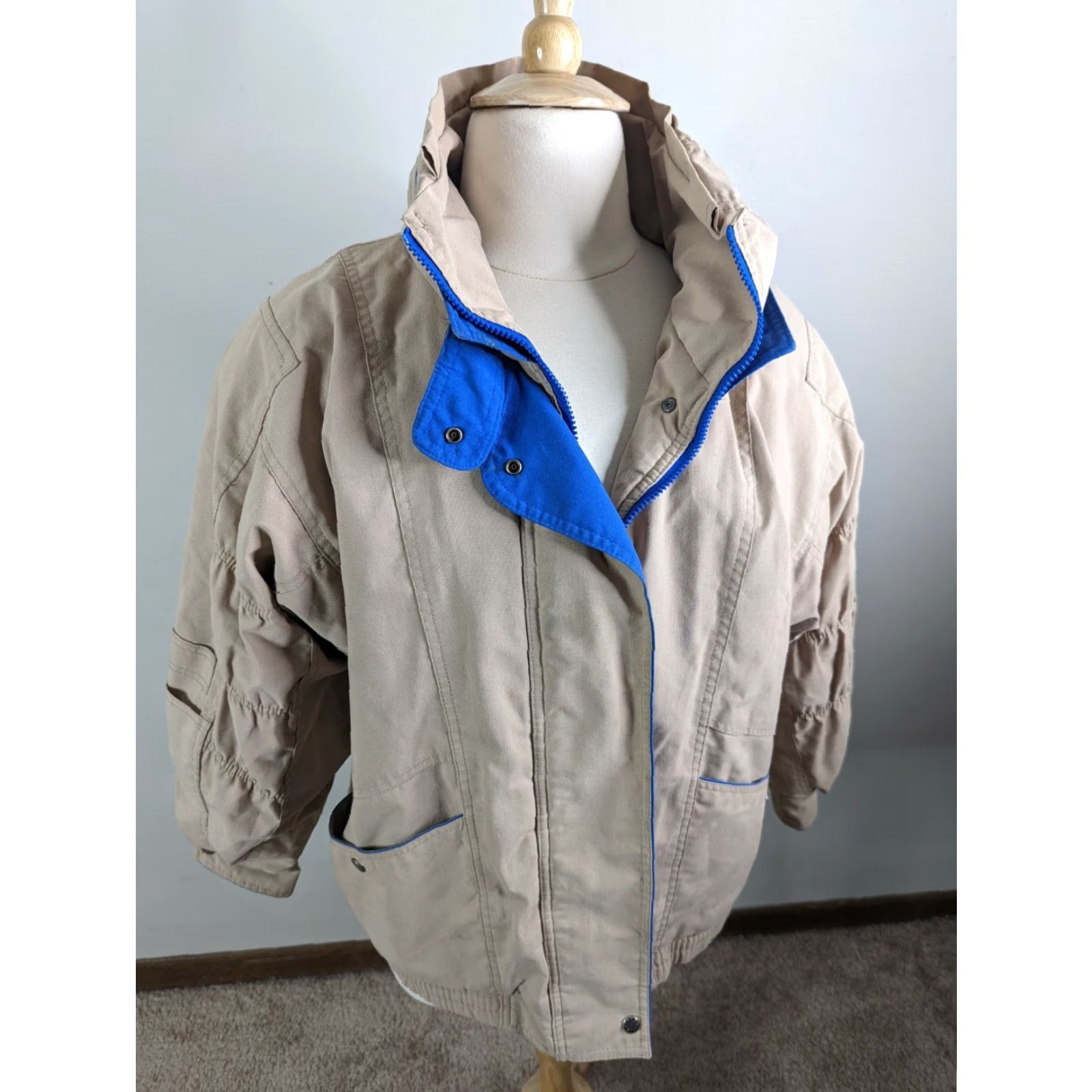Vintage VINTAGE IZZI Anorak Jacket Womens Beige 80s Insulated Winter L Regular Bust 50 Waist 44 Length 26 Size L / US 10 / IT 46 - 3 Thumbnail
