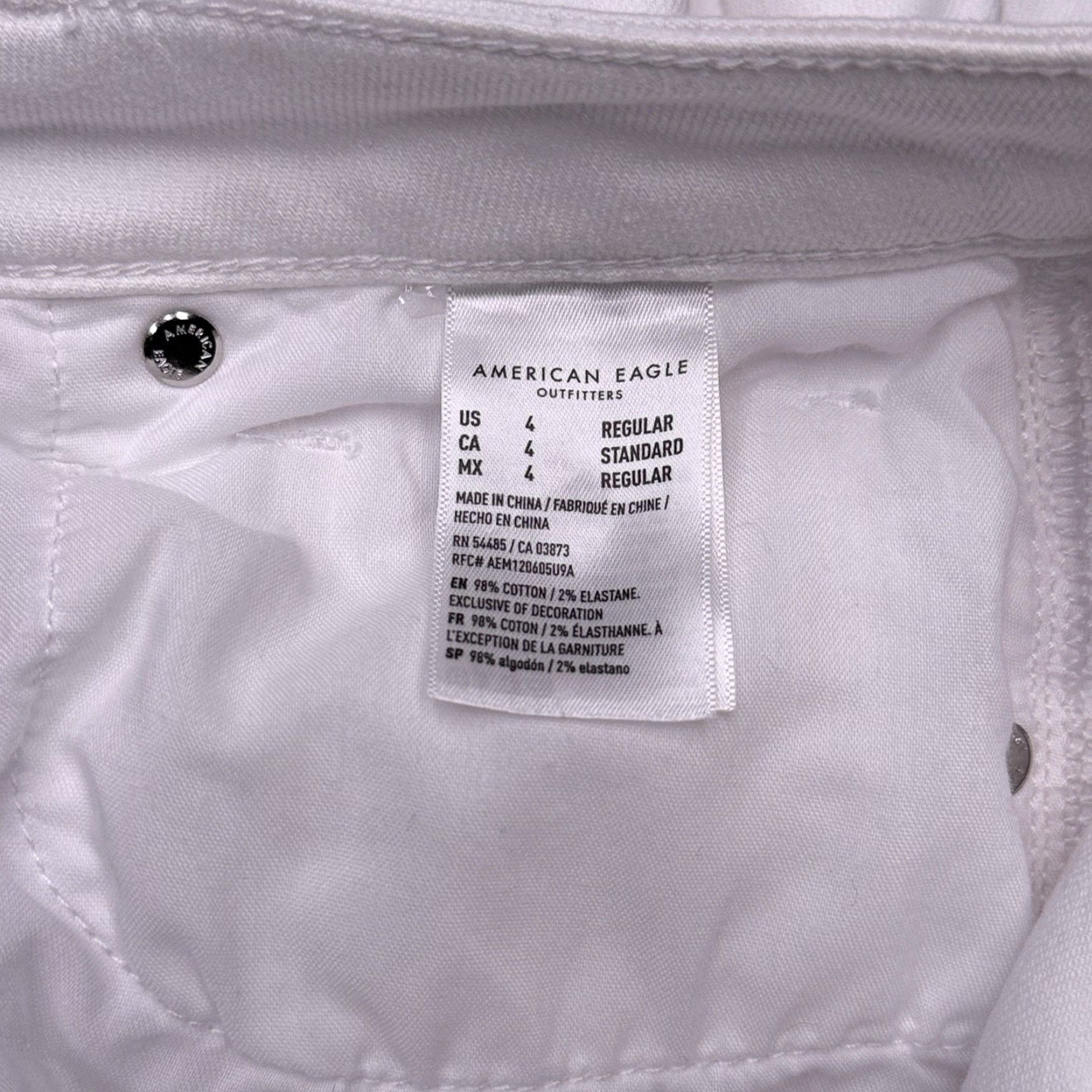 American Eagle Outfitters American Eagle Outfitters Mom Jeans Womens 4 Regular White High Rise Stretch Denim Jeans Regular White High Rise 4 Womens Size 27" / US 4 / IT 40 - 6 Thumbnail