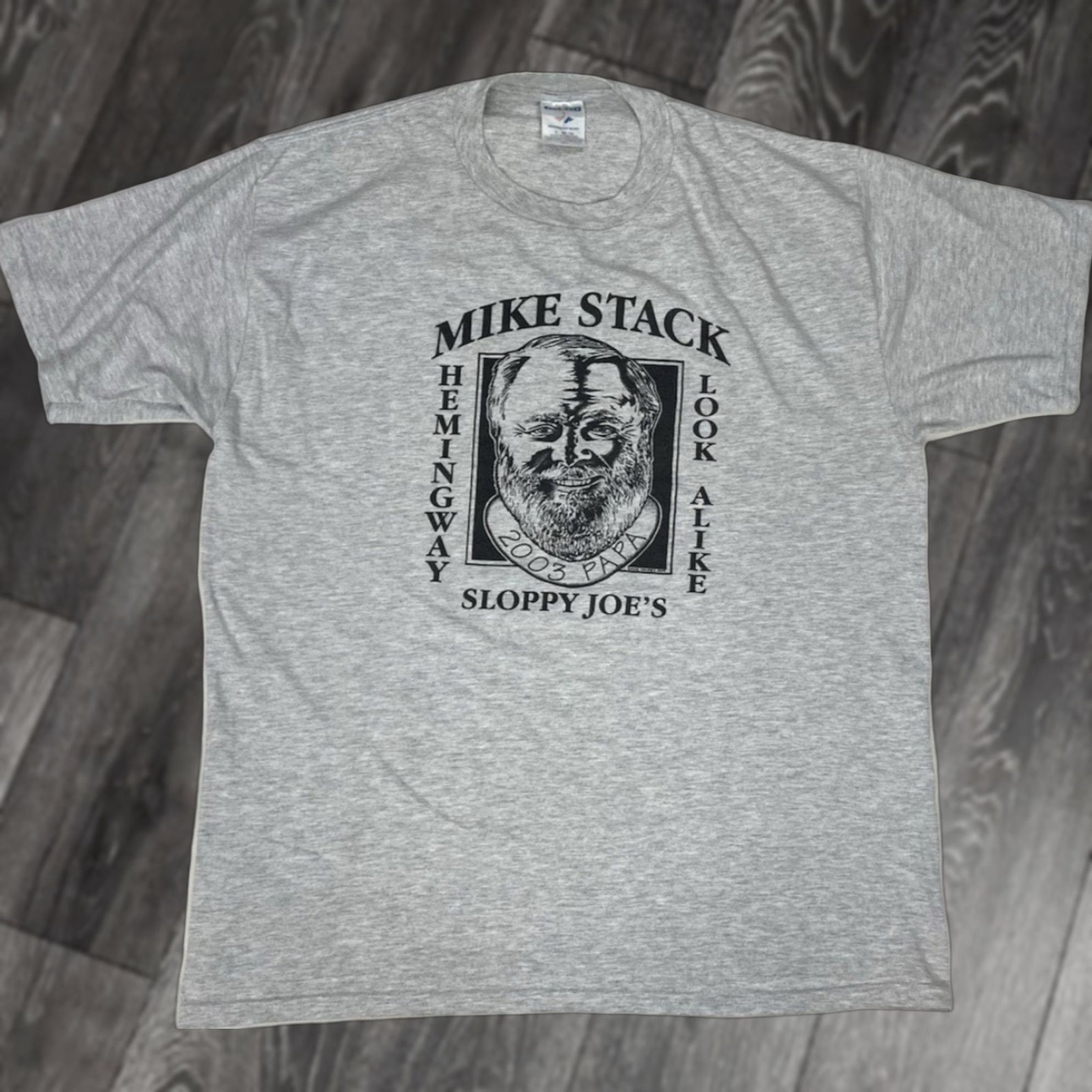 Jerzees VINTAGE Mike Stack Sloppy Joe's Hemingway Look Alike 2003 Graphic T-shirt Men XL Size US XL / EU 56 / 4 - 1 Thumbnail