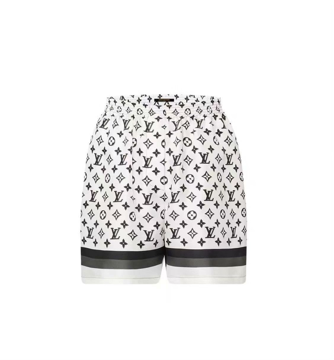 Louis Vuitton LV Logo Silk Shorts Size 36" / US 14 / IT 50 - 1 Thumbnail