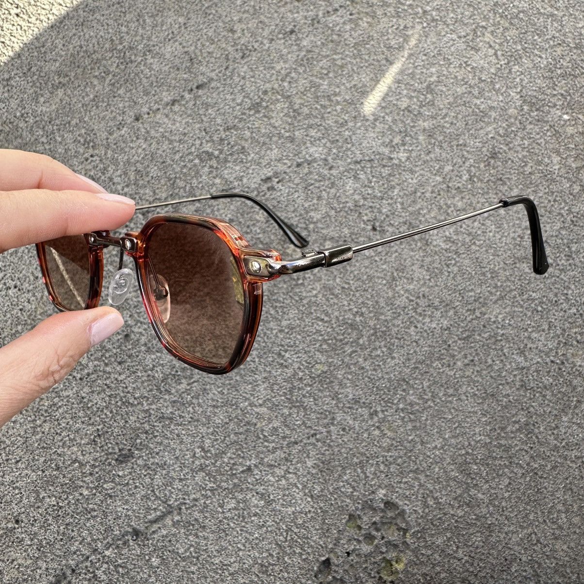 Vintage SUNGLASSES BRAND NEW CLASSIC RETRO VINTAGE KD914-01 Size ONE SIZE - 2 Thumbnail