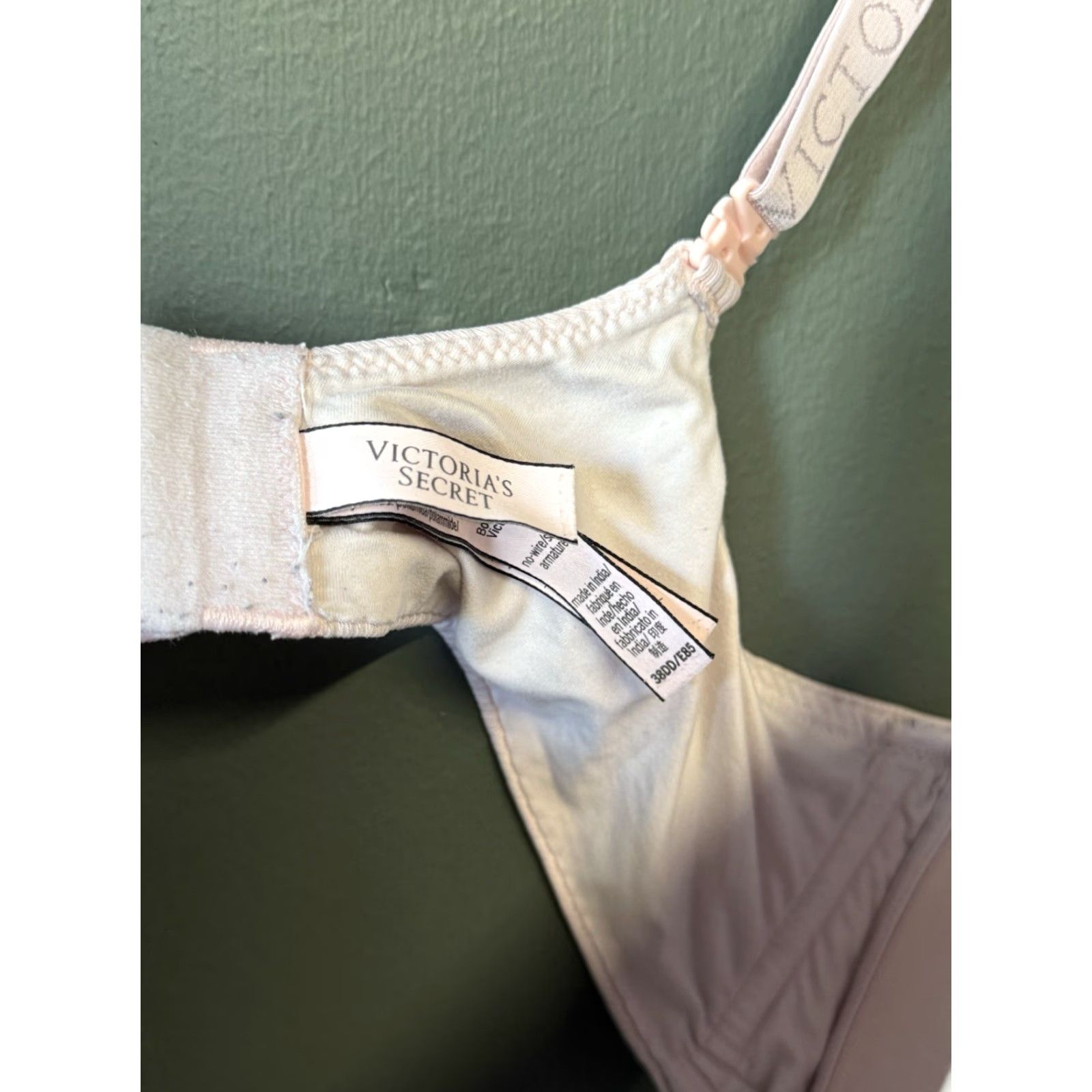 Victoria's Secret Victoria's Secret Pink Push Bra 38DD DD Pink Womens Victoria's Secret Push Up Bra Women's 38DD Girls/Boys not applicable Size ONE SIZE - 3 Thumbnail