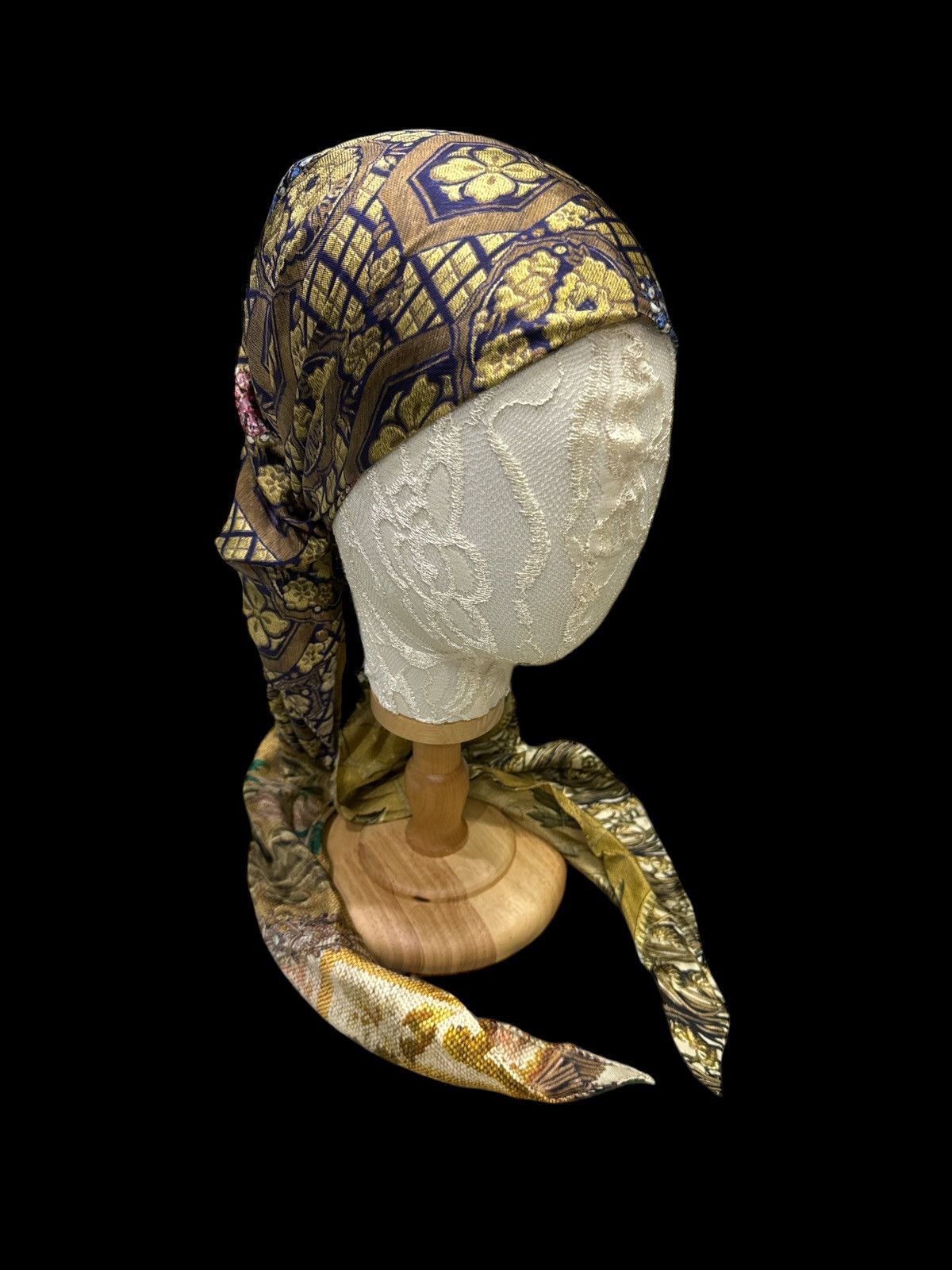 Pierre-Louis Mascia VINTAGE SILK SCARF FLORAL PATTERN AND RIBBON Size ONE SIZE - 1 Thumbnail
