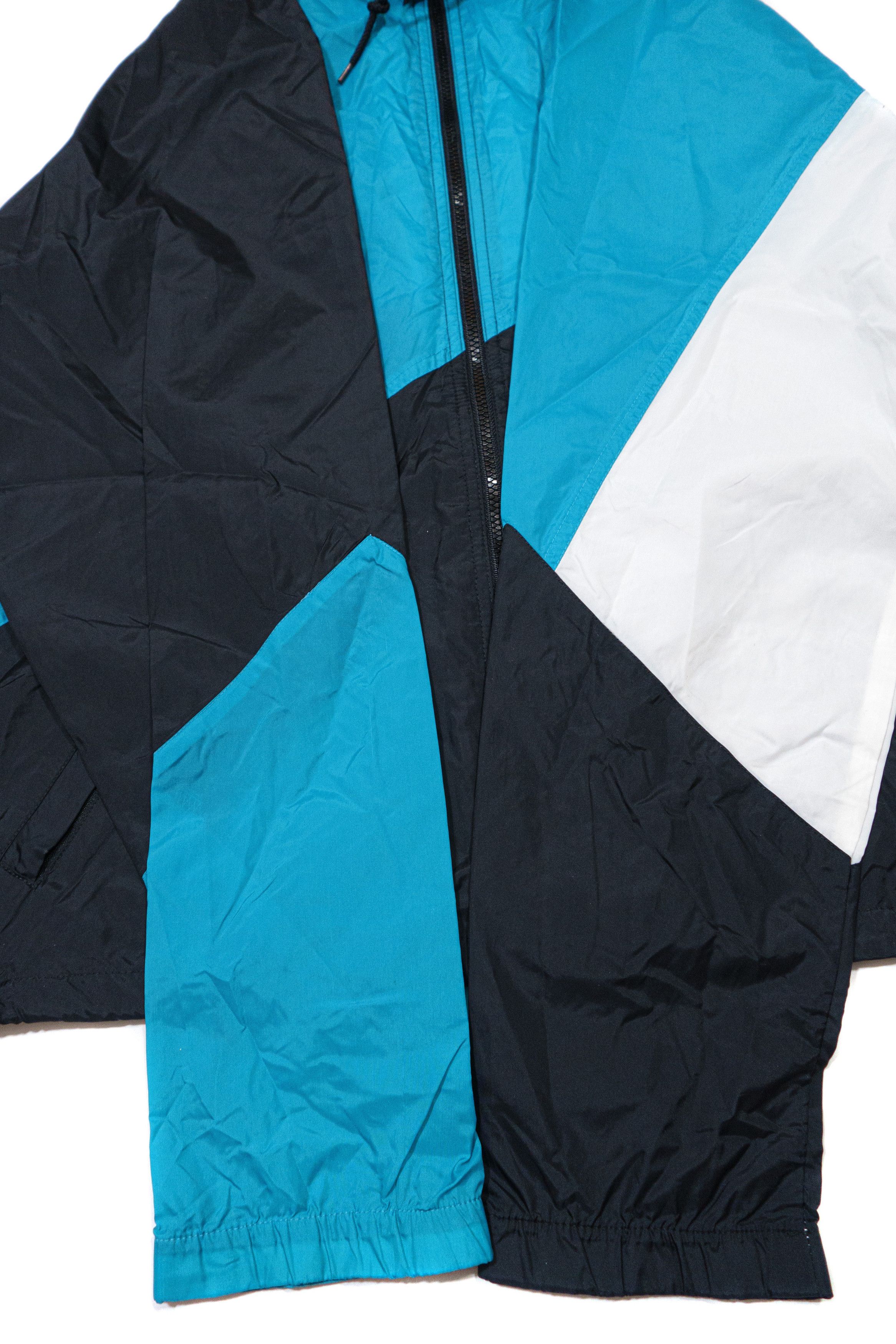 Nike 90S Swoosh Logo Nylon Jacket Size US L / EU 52-54 / 3 - 5 Thumbnail