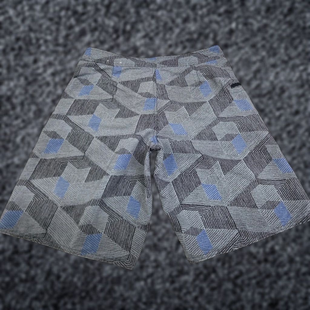 Patagonia Patagonia Mens Board Shorts Blue/Black Geometric 32 Nylon Side Pocket Zip Drawstring Beach Surfing Recreational Men's Bottom Size US 32 / EU 48 - 1 Thumbnail