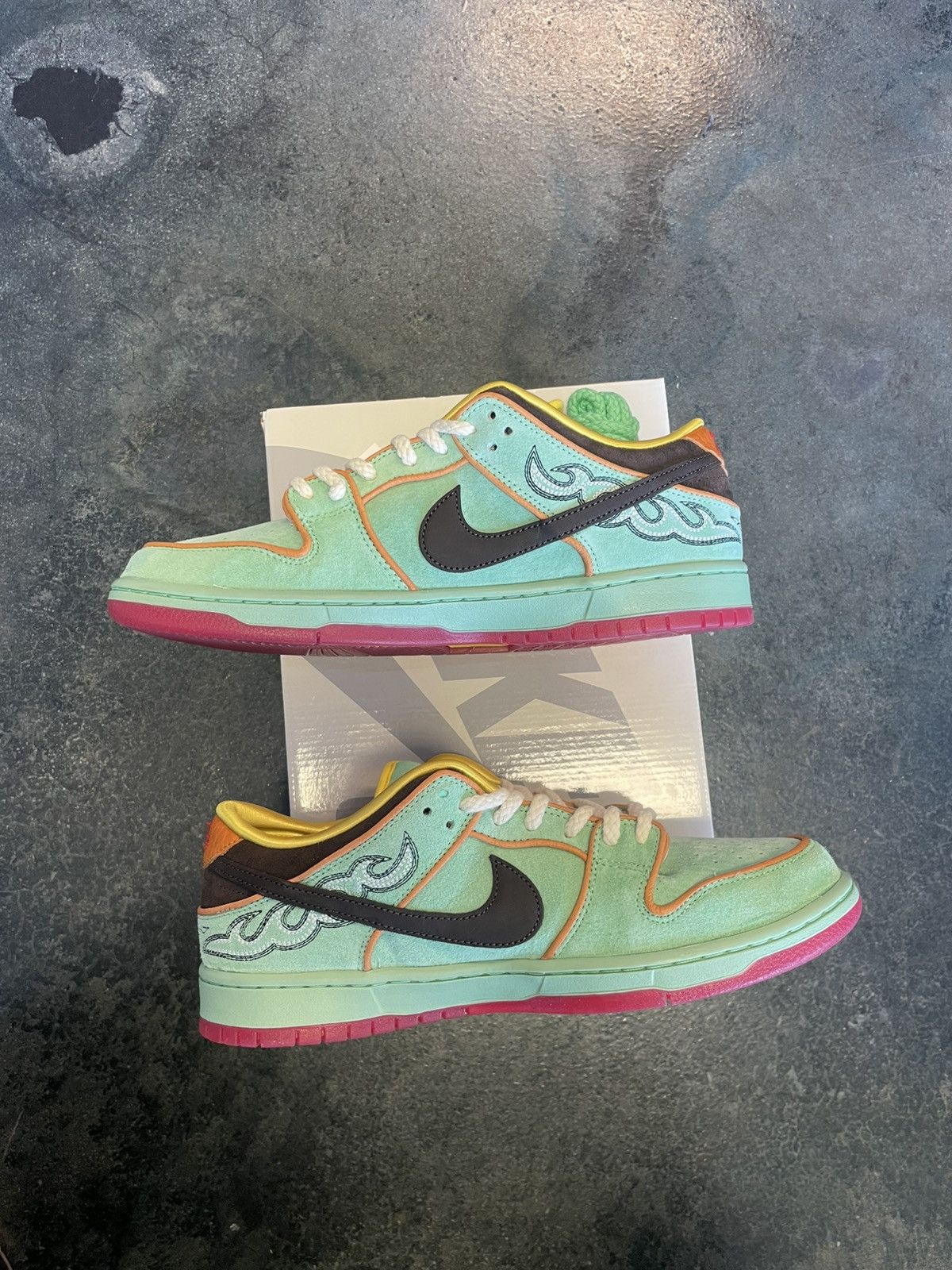 Nike SB Dunk Low SB Rodeo Size US 12 / EU 45 - 2 Thumbnail