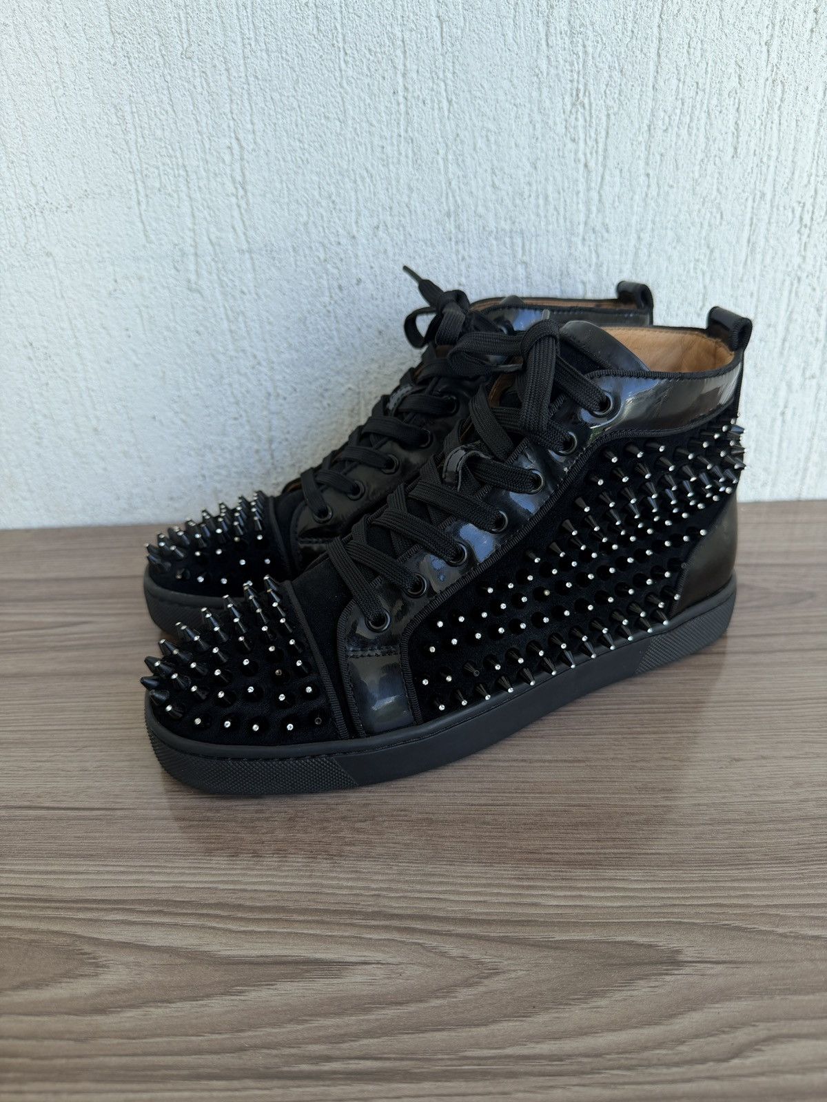 Christian Louboutin spiked louis junior trainers Size US 7 / EU 40 - 1 Thumbnail