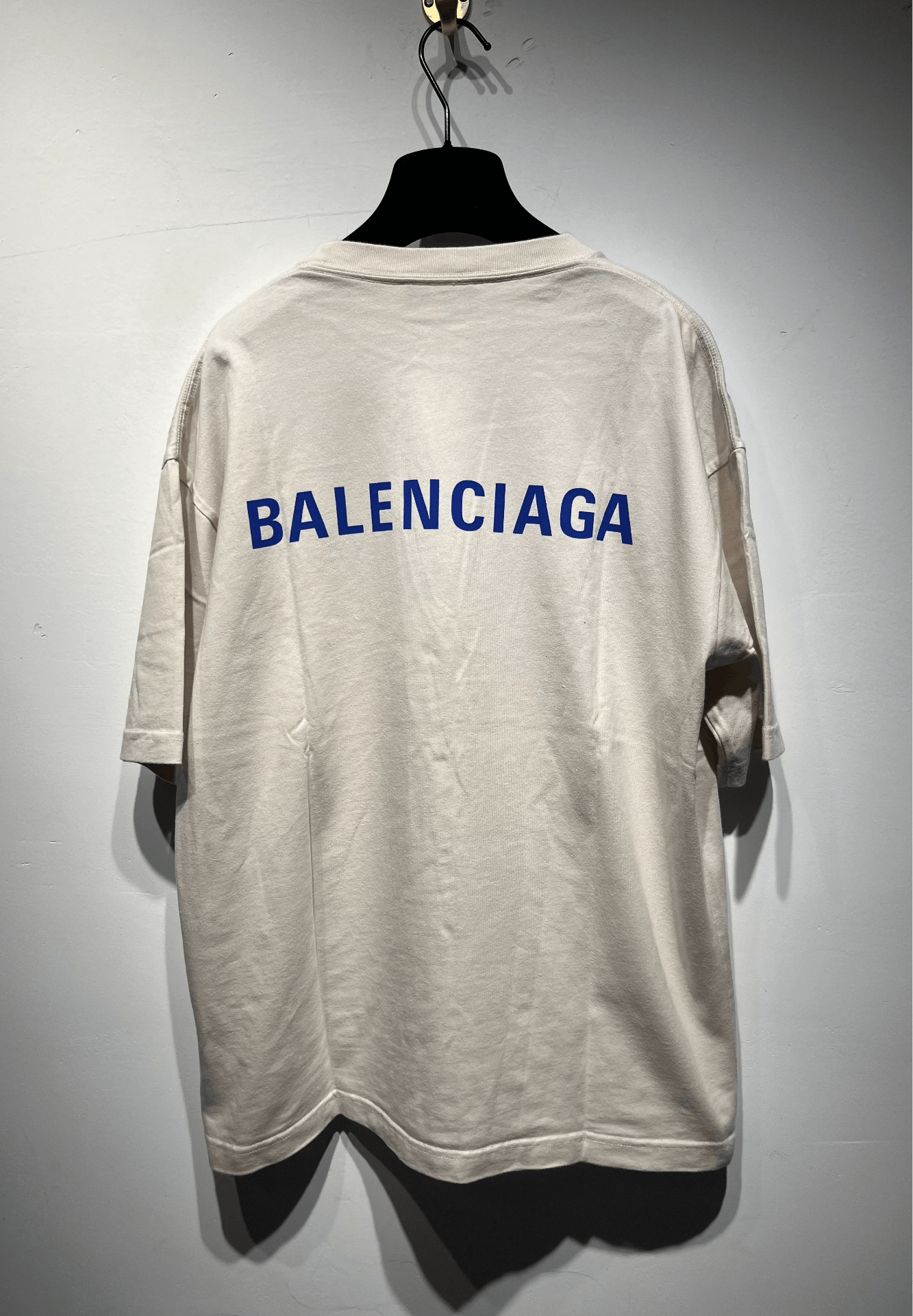 Balenciaga balenciaga beige logo short sleeve t-shirt Size US XS / EU 42 / 0 - 2 Thumbnail