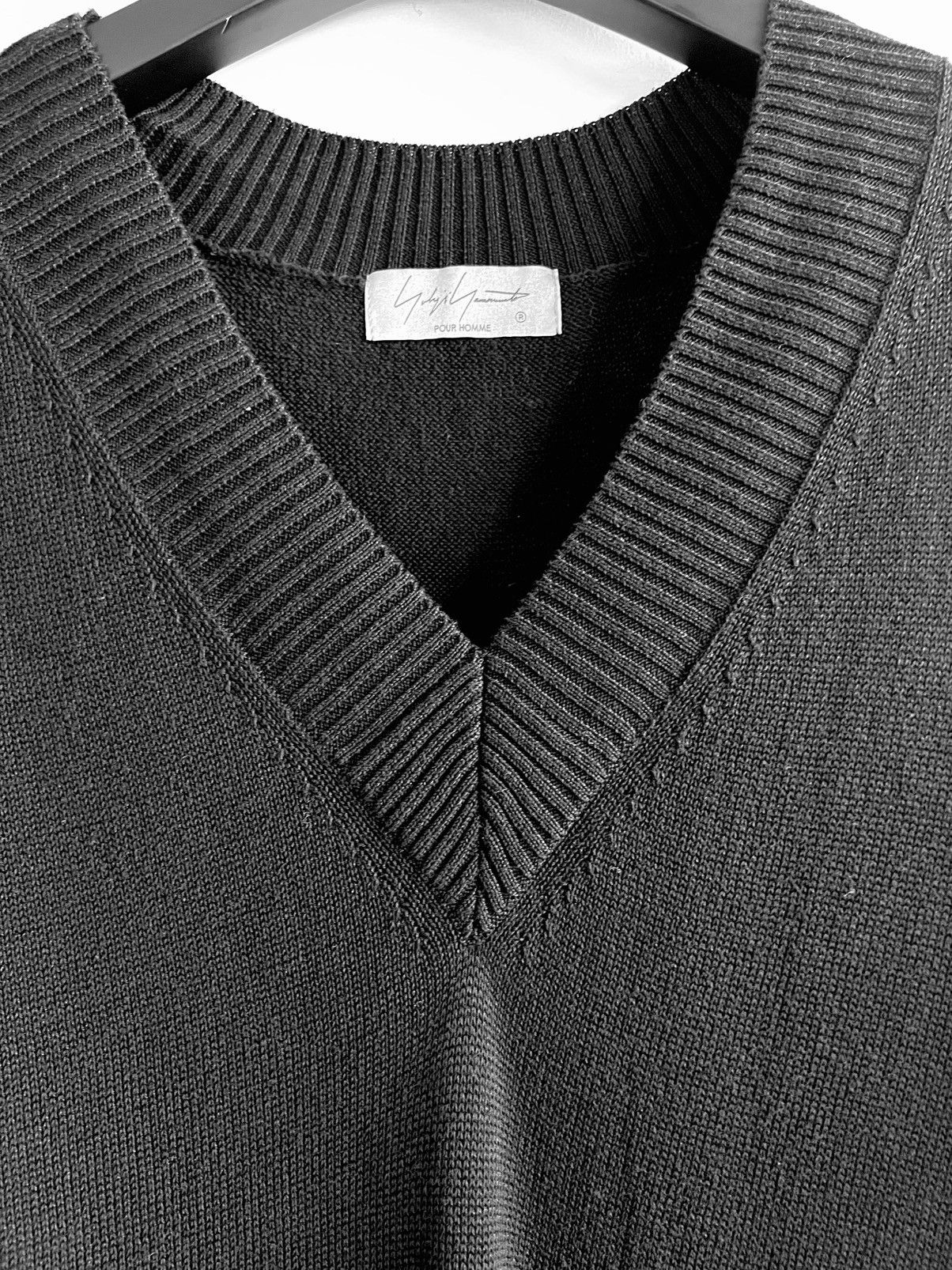 Yohji Yamamoto Yohji Yamamoto Pour Homme - 12G PLAIN STITCH V NECK VEST Size US L / EU 52-54 / 3 - 9 Thumbnail