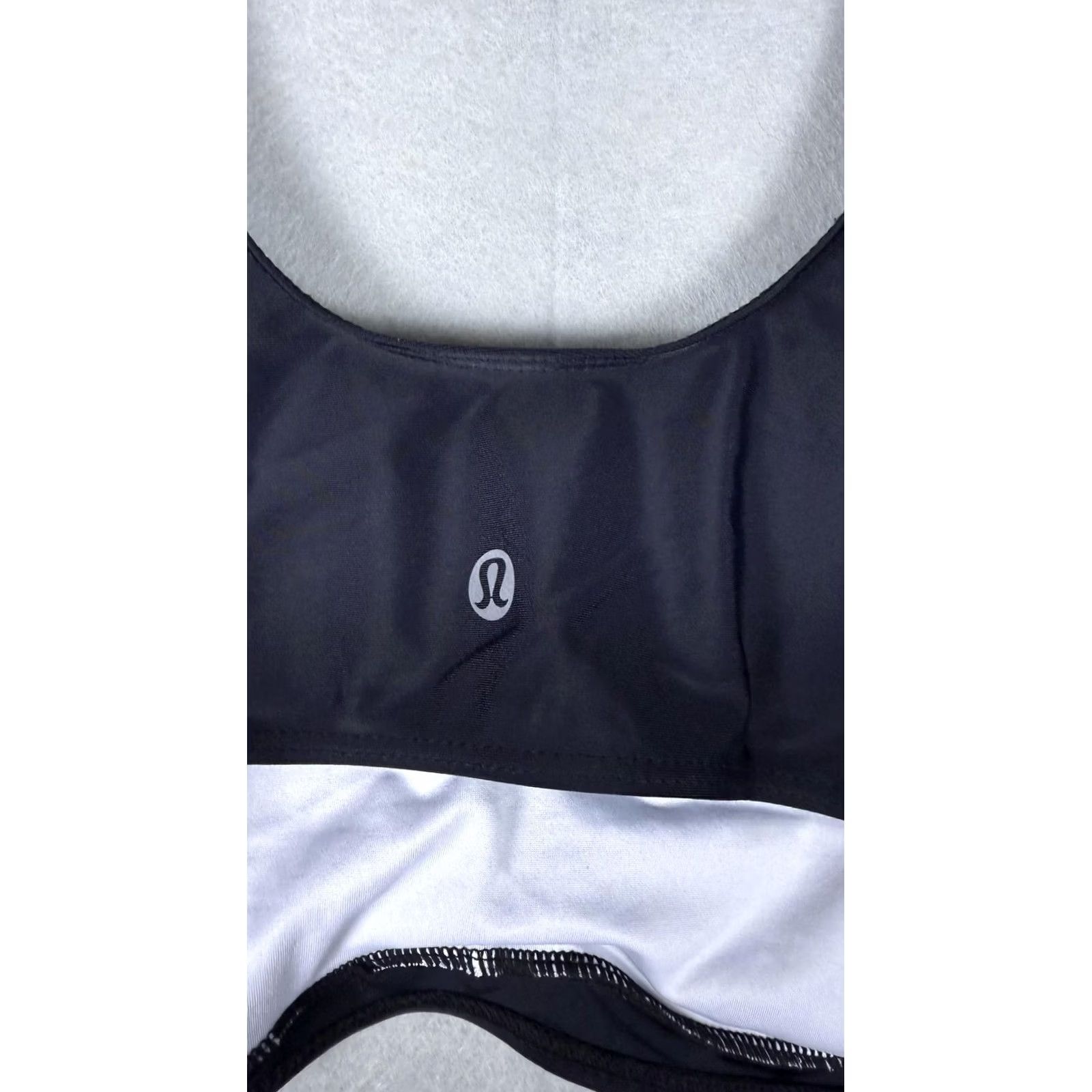 Lululemon Lululemon Sports Bra Womens Medium Black Crossover V-Neck Wrap Swim Top Athletic Size M / US 6-8 / IT 42-44 - 5 Thumbnail