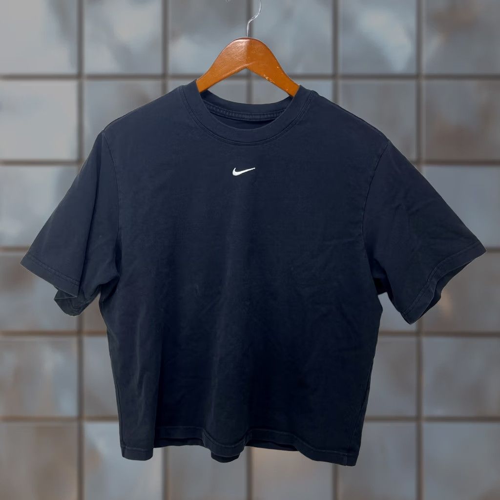 Nike VINTAGE Nike Middle Swoosh T Shirt Womens Large Size L / US 10 / IT 46 - 1 Thumbnail
