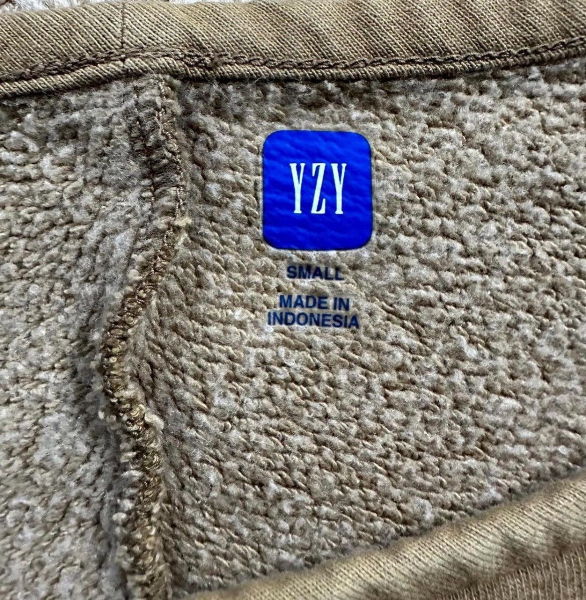 Yeezy Unreleased Yeezy Gap Yoke Tee Bronze Size S (Oversized) Size US S / EU 44-46 / 1 - 3 Thumbnail