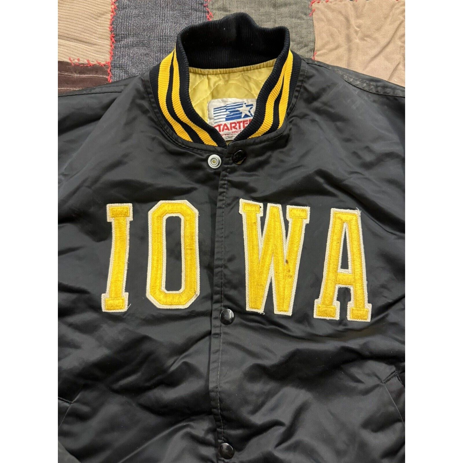 Starter Vintage STARTER Iowa Hawkeyes Satin Puff Jacket 80's Men's M Size US M / EU 48-50 / 2 - 11 Thumbnail