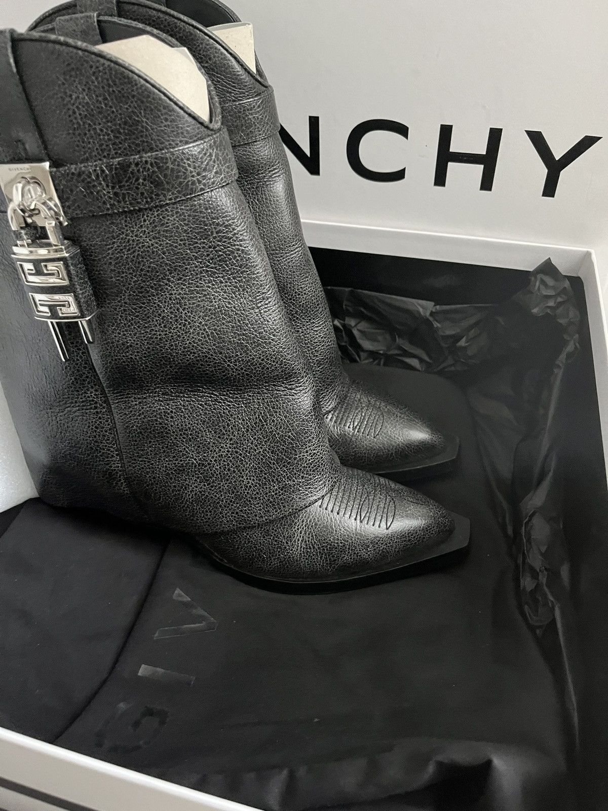 Givenchy Givenchy Shark santiague Size US 8 / IT 38 - 4 Thumbnail