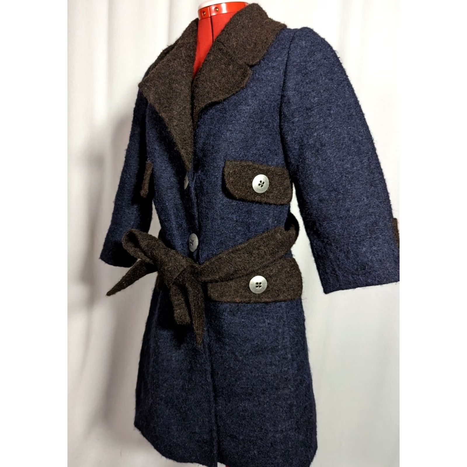 Marc Jacobs Marc Jacobs AW 2015 Blue Brown Llama Wool Belted Jacket Size 4 Womens Jacket Long Belted Blue Retro 2010s 2015 Womens Size S / US 4 / IT 40 - 2 Thumbnail