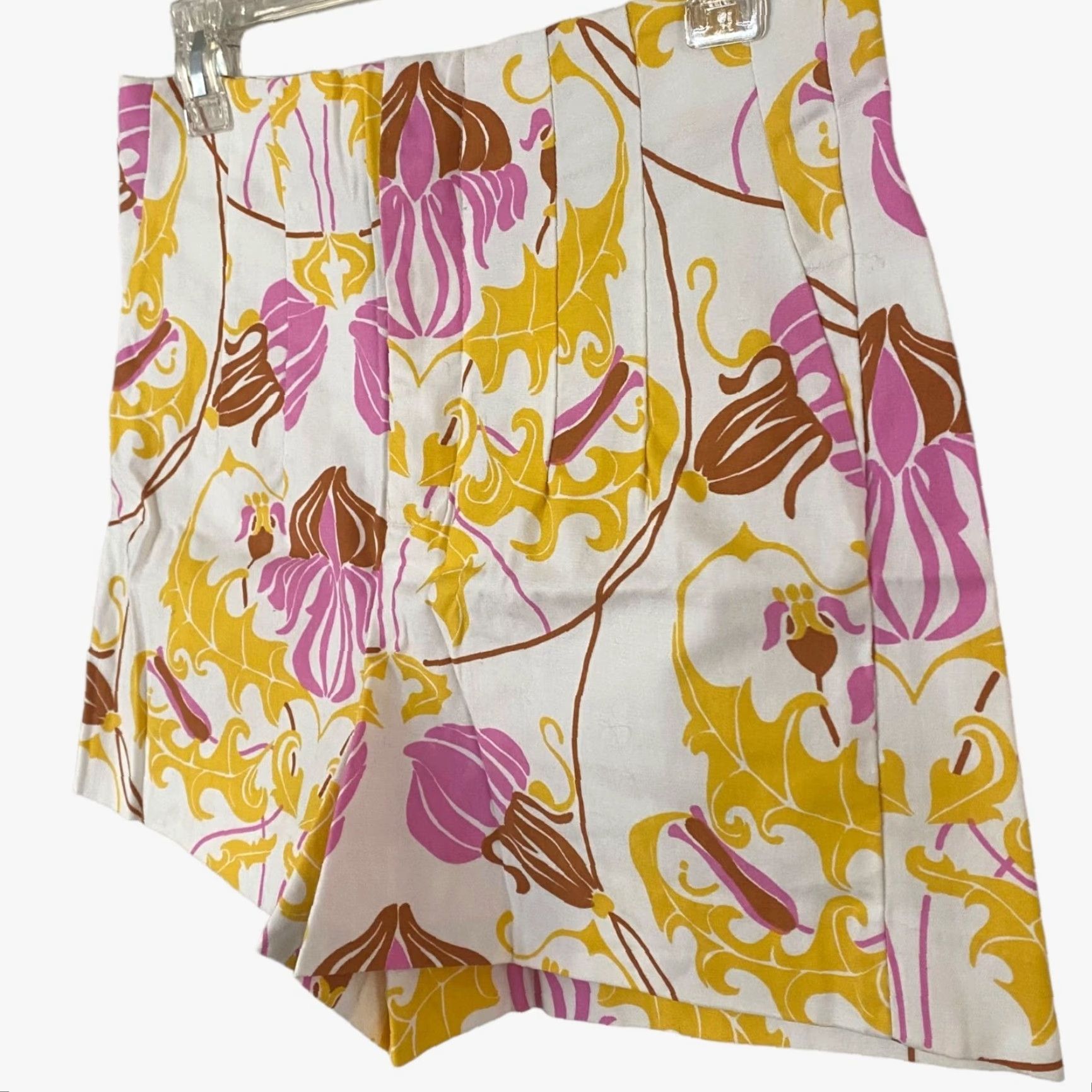 Zara Zara High Waisted Shorts Women's Size Medium White Yellow Pink Floral Print Size 32" / US 10 / IT 46 - 2 Thumbnail
