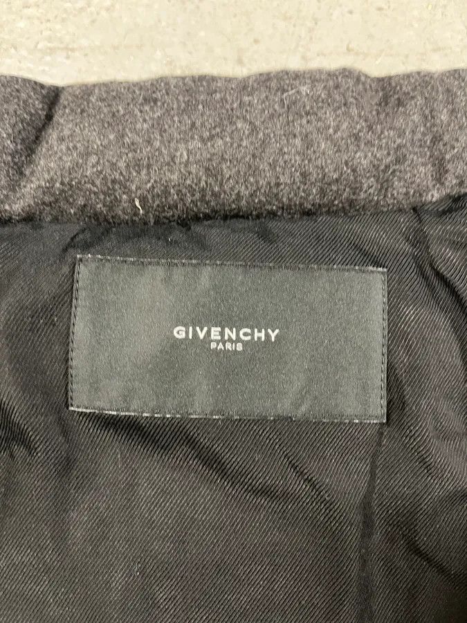 Givenchy AW2013 Givenchy Grey Puffer Jacket by Riccardo Tisci Size US M / EU 48-50 / 2 - 10 Thumbnail