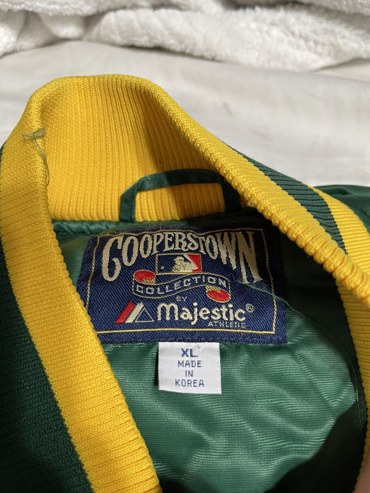 Majestic × Vintage Vintage Oakland Athletics majestic jacket Size US XL / EU 56 / 4 - 4 Thumbnail