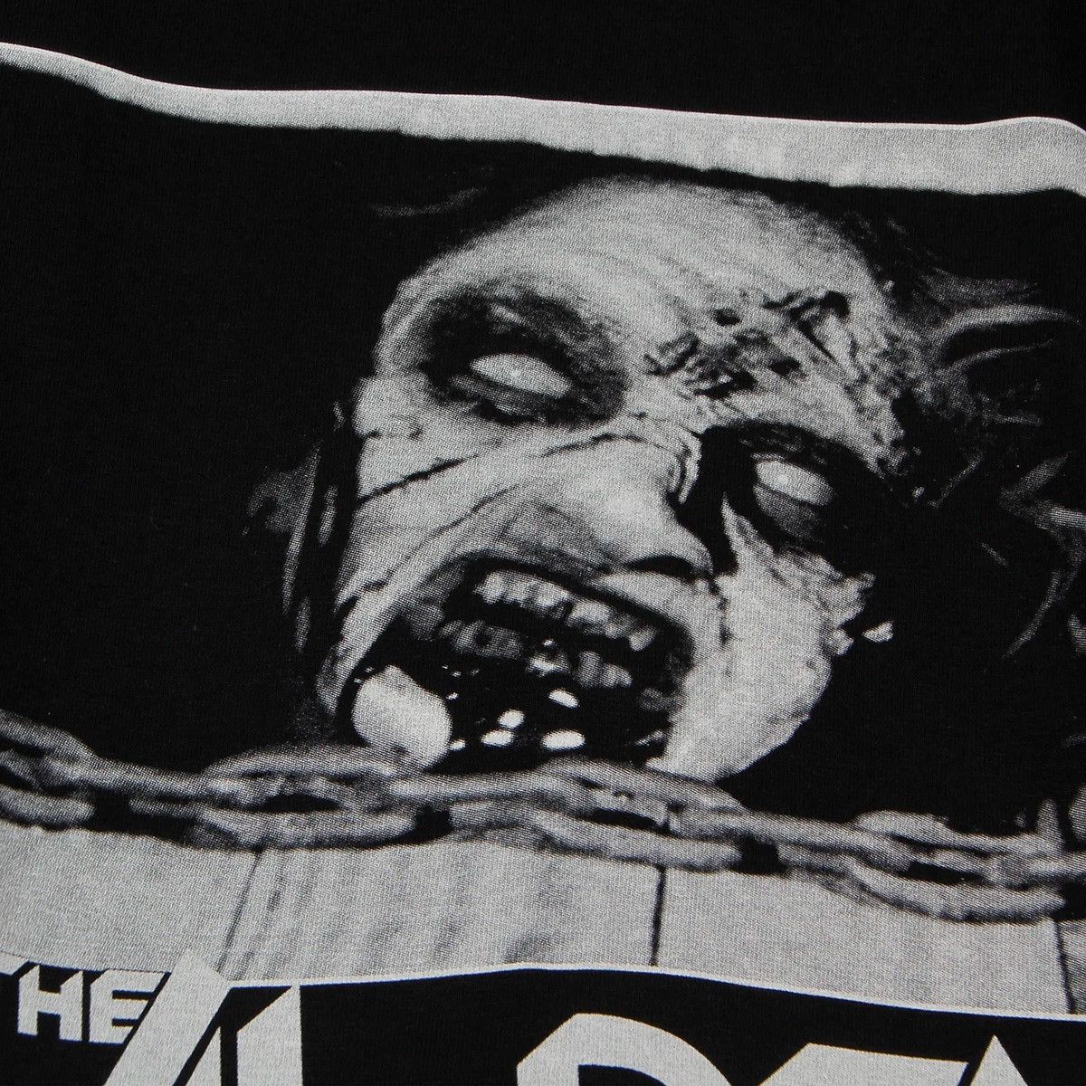 Other 80s Evil Horror T-Shirt Size US XL / EU 56 / 4 - 4 Thumbnail