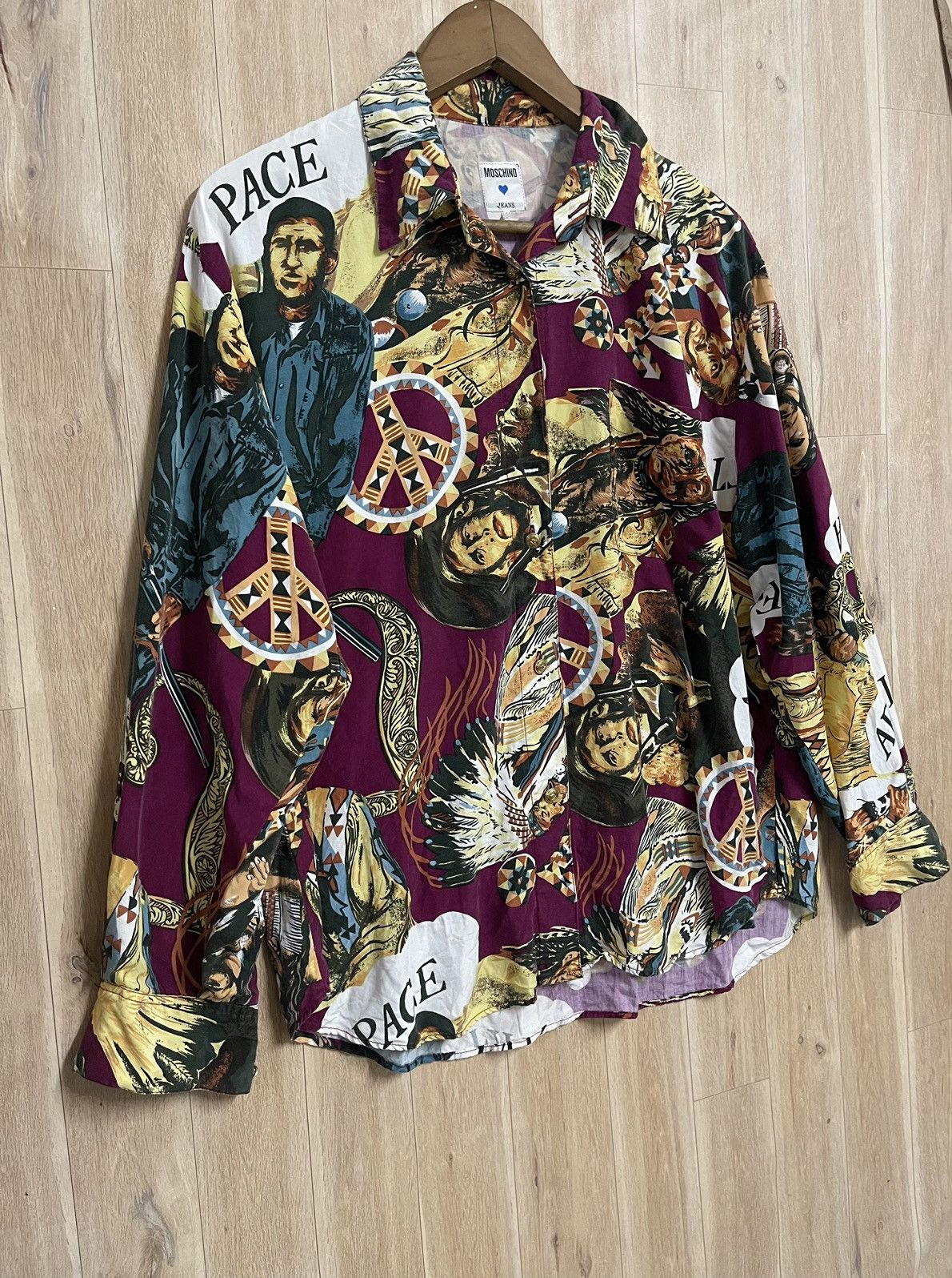 Moschino Vintage Moschino Hawaiian Shirt M Rayon Native Indian Rare Size US M / EU 48-50 / 2 - 3 Thumbnail