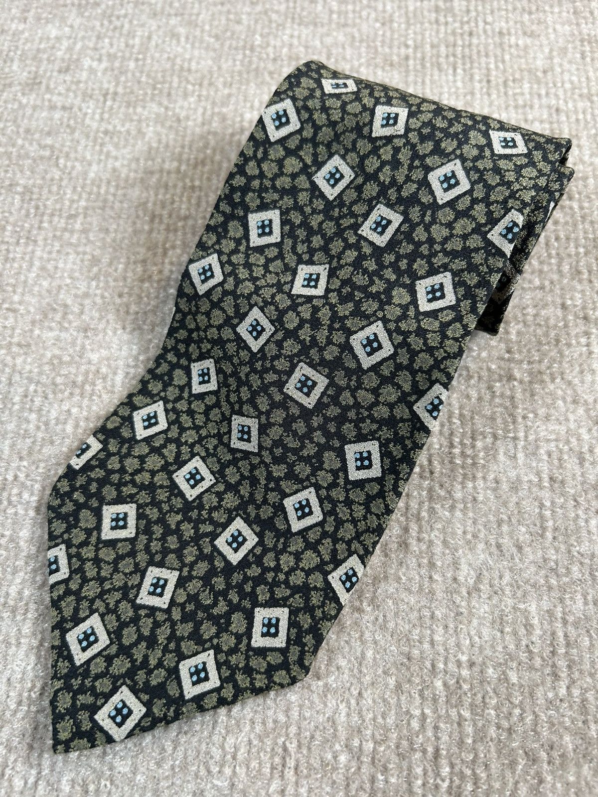 Giorgio Armani Giorgio Armani Cravatte Tie 100% Silk Italy Geometric 0098 Size ONE SIZE - 1 Thumbnail