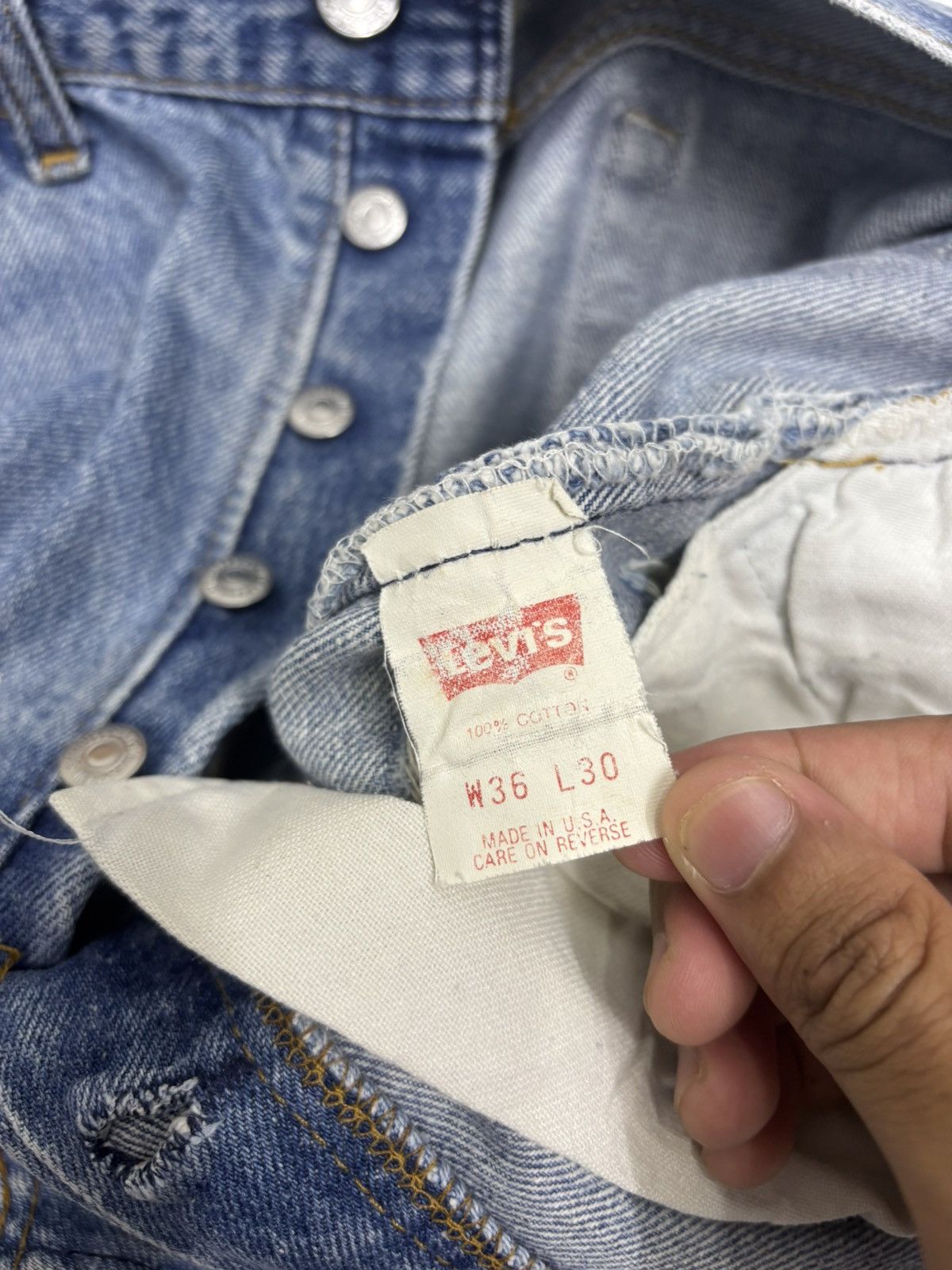 Levi's LEVIS 501 USA DISTRESSED THRASHED RIPPED DENIM JEANS Size US 34 / EU 50 - 13 Thumbnail