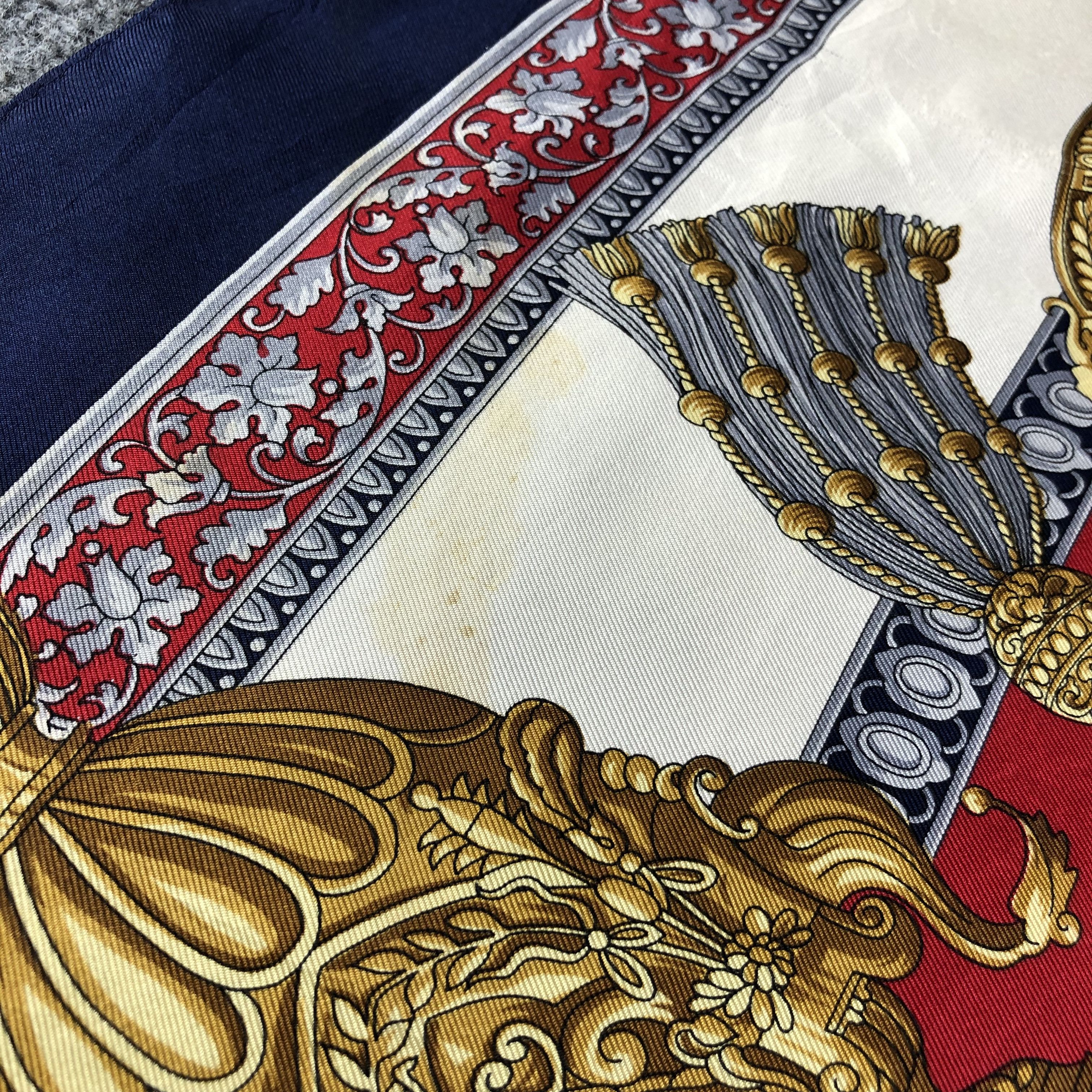 Vintage Luxury Design Silk Scarf M558 Size ONE SIZE - 12 Thumbnail