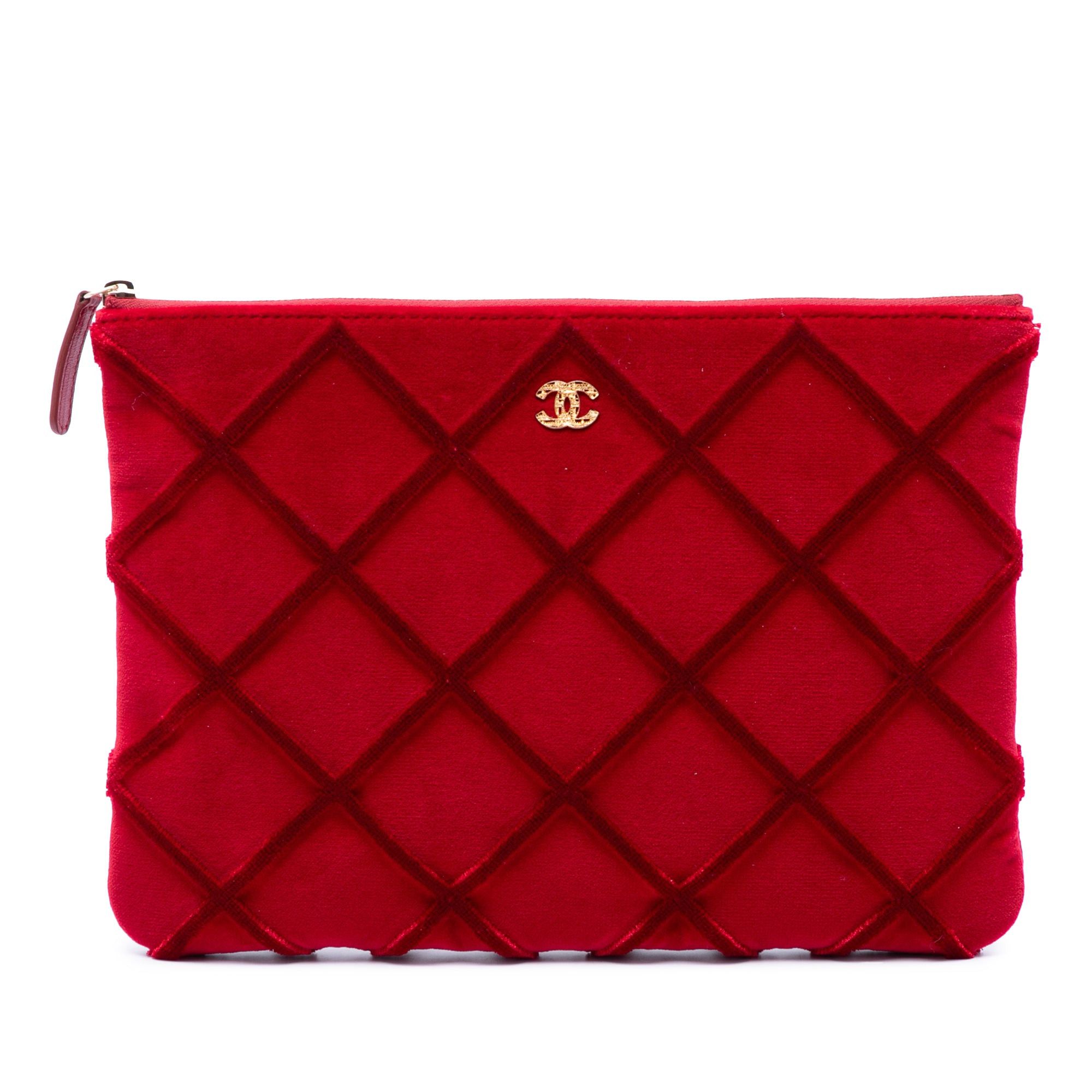 Chanel CC Quilted Velvet O Case Clutch Size ONE SIZE - 1 Thumbnail
