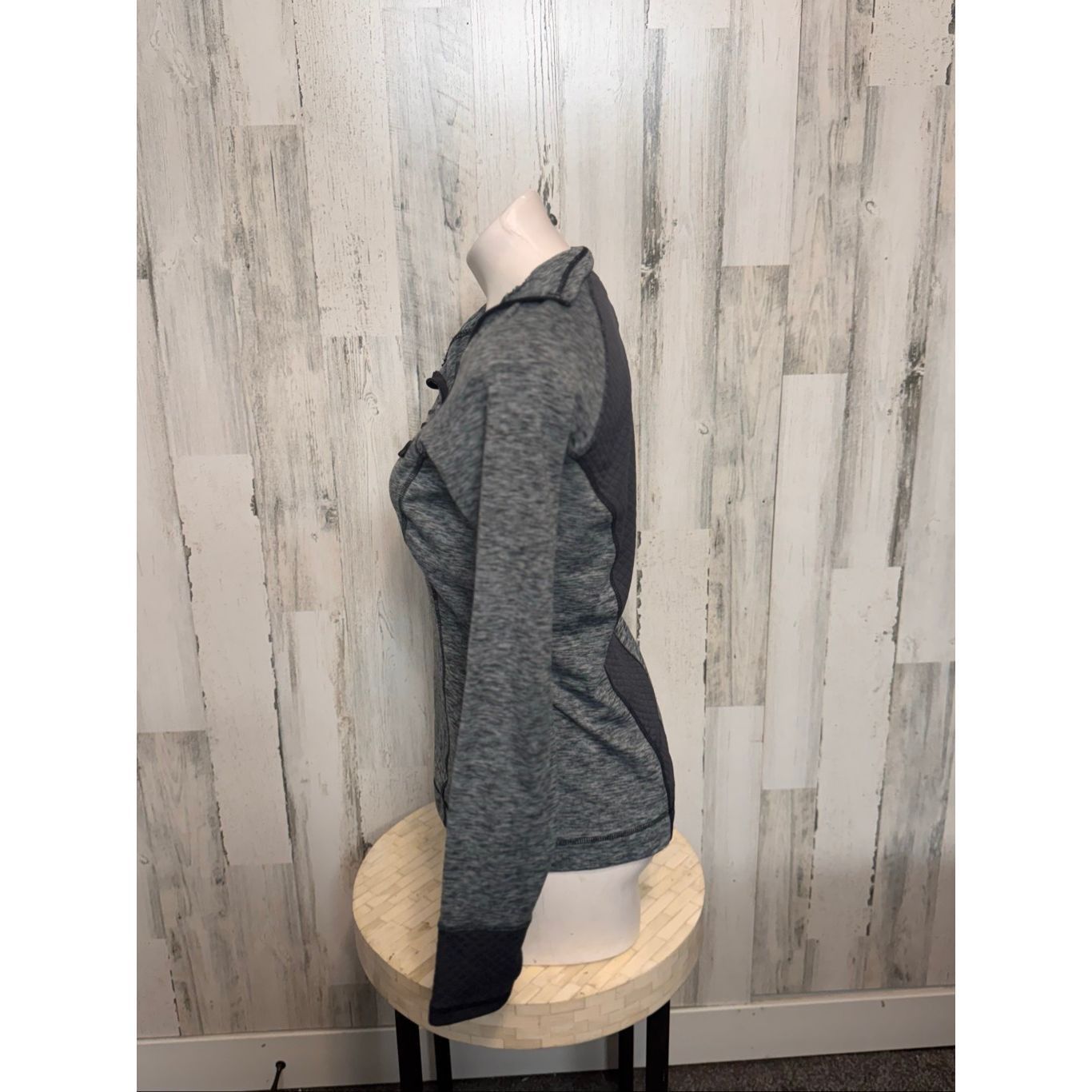 Eddie Bauer Eddie Bauer Women’s Gray Pullover Activewear Top Size M Size M / US 6-8 / IT 42-44 - 8 Thumbnail