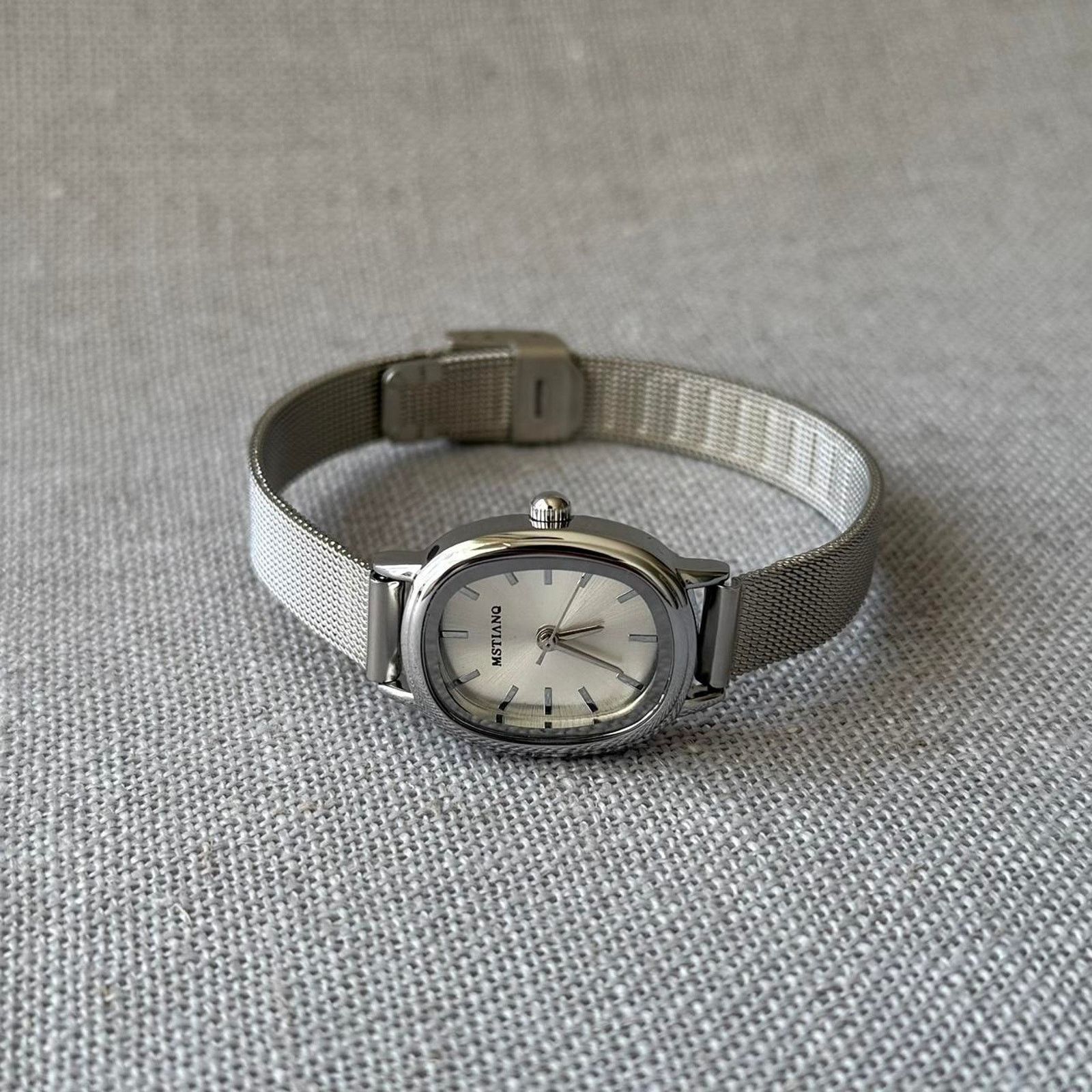 Other Elegant silver vintage style watch MENS2 Size ONE SIZE - 1 Thumbnail