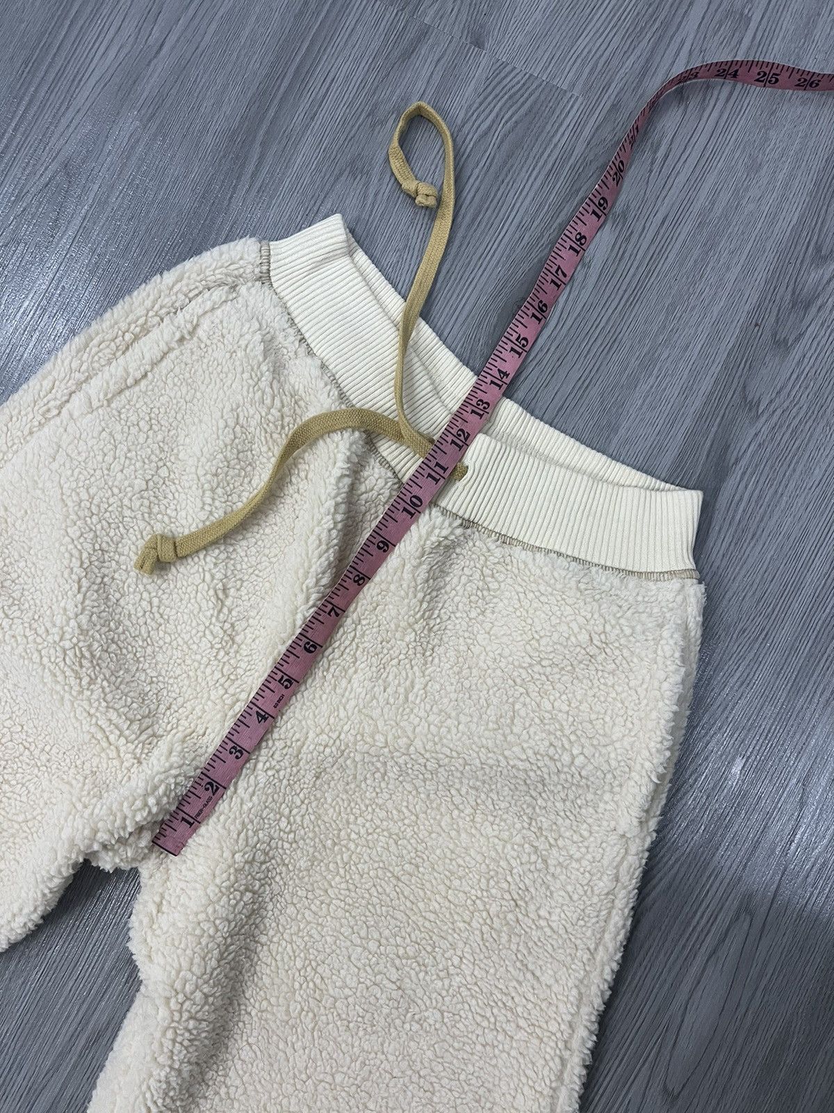 JW Anderson × Japanese Brand J.W Anderson Uniqlo Sherpa Pant Size US 29 - 10 Thumbnail