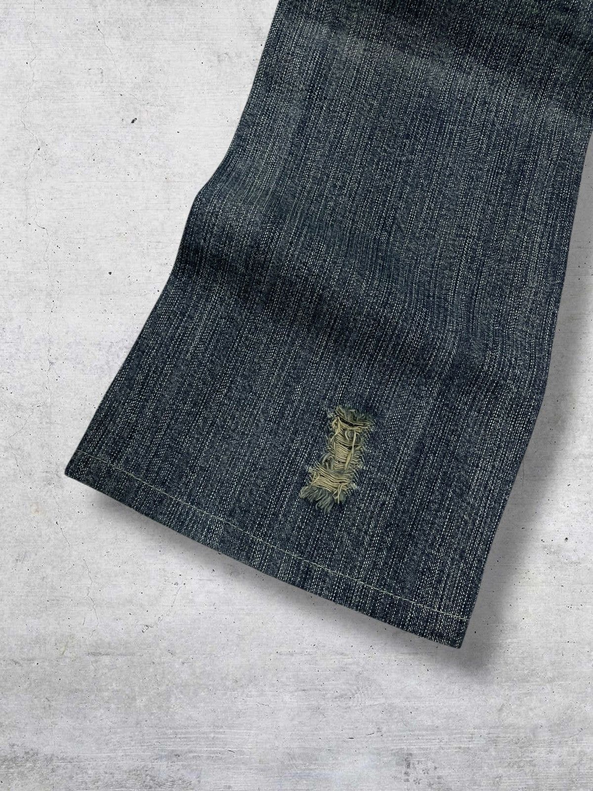 In The Attic IN THE ATTIC DISTRESSED DENIM WITH MULTIZIP POCKET DETAILING Size US 30 / EU 46 - 11 Thumbnail
