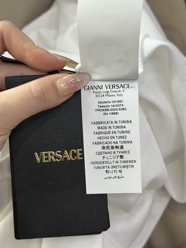 Versace Versace Men's crew neck white casual T-shirt short sleeve Size US L / EU 52-54 / 3 - 8 Thumbnail