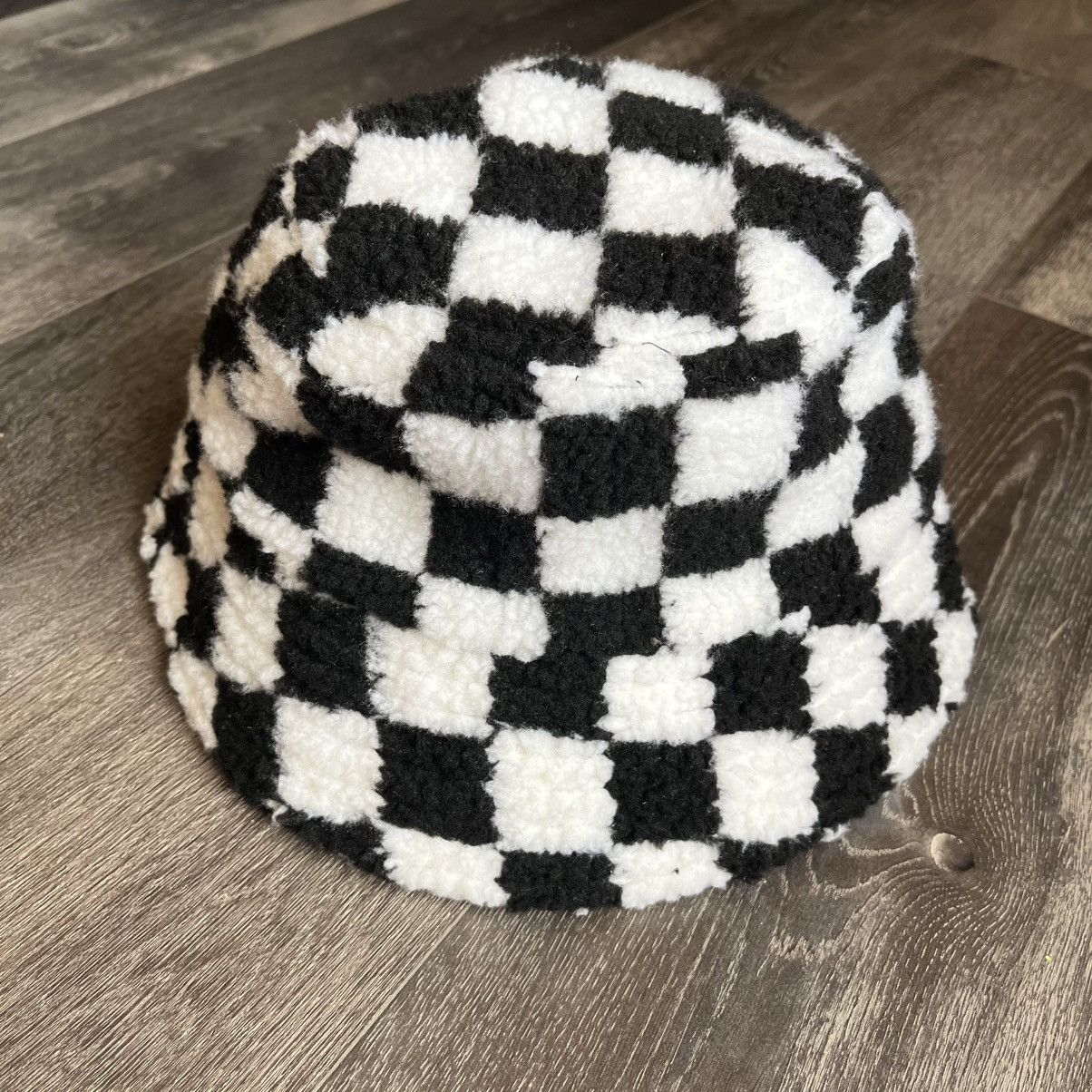 Other Happy Caps Double Blind Checkered Sherpa Fleece Bucket Hat Size ONE SIZE - 2 Thumbnail