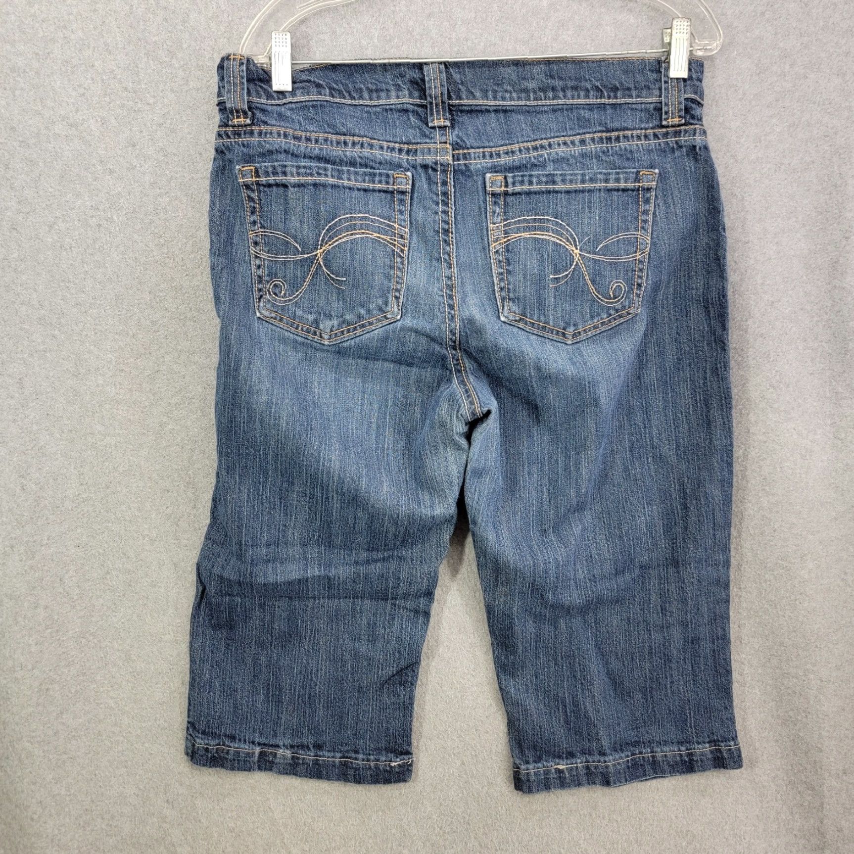 Vintage Cabela's Capris Denim Pants 14 Reg Women's Casual Cotton Denim Capri Pants Blue 21 in Inseam XS? Size 36" / US 14 / IT 50 - 6 Thumbnail