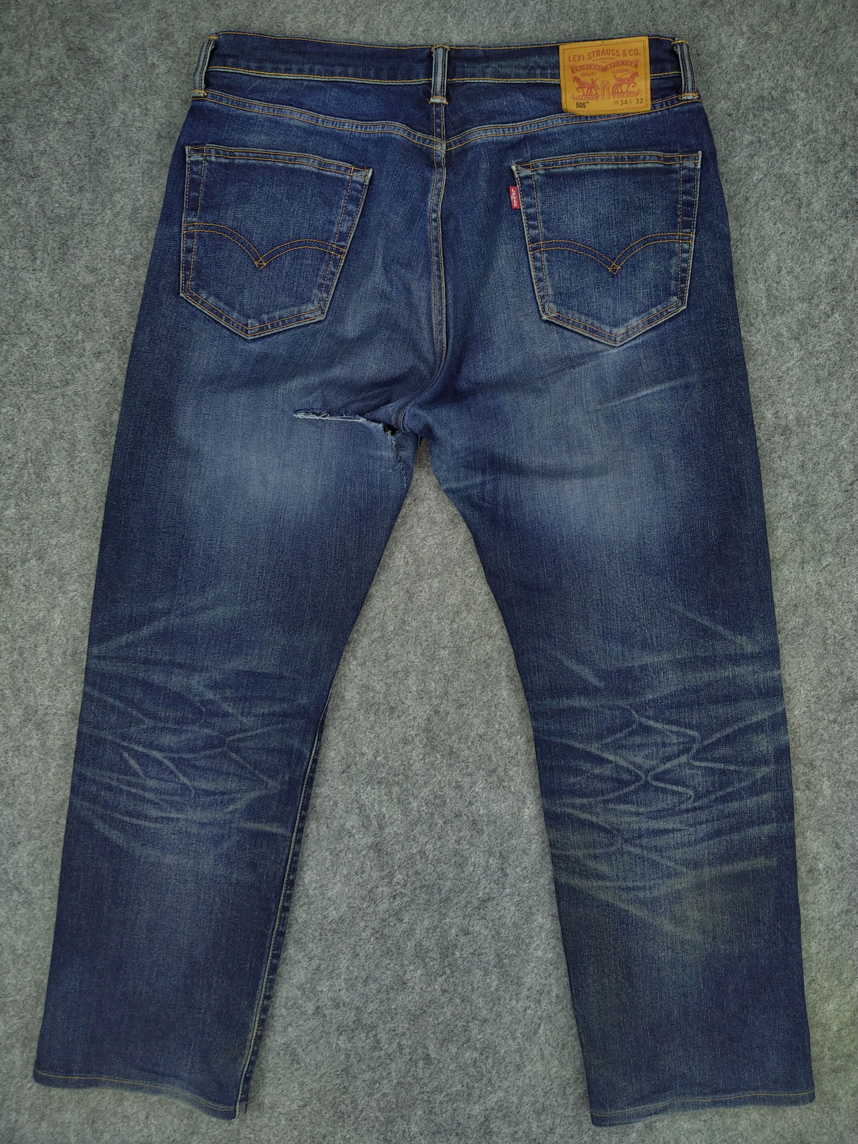 Levi's Distressed Blue Levi's 505 35 x 29 Denim -JN323 Size US 35 - 2 Thumbnail