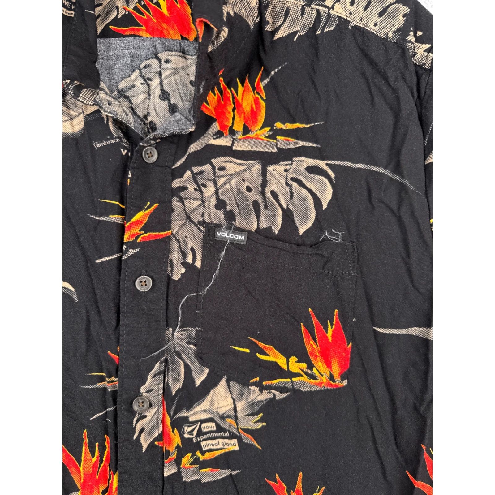 Volcom Volcom Shirt Adult Medium Black Floral Bird Of Paradise Button-Up Hawaiian Short Sleeve Collared 90s Beach Mens Size US M / EU 48-50 / 2 - 6 Thumbnail