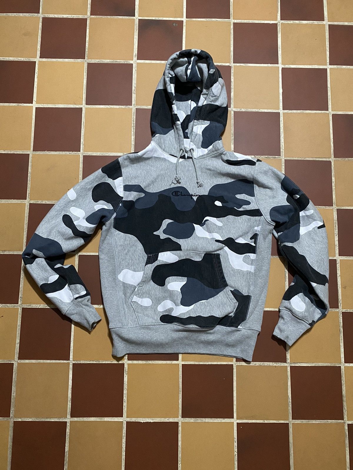 Champion Vintage Champion Grey Camo Hoodie Size US M / EU 48-50 / 2 - 1 Thumbnail