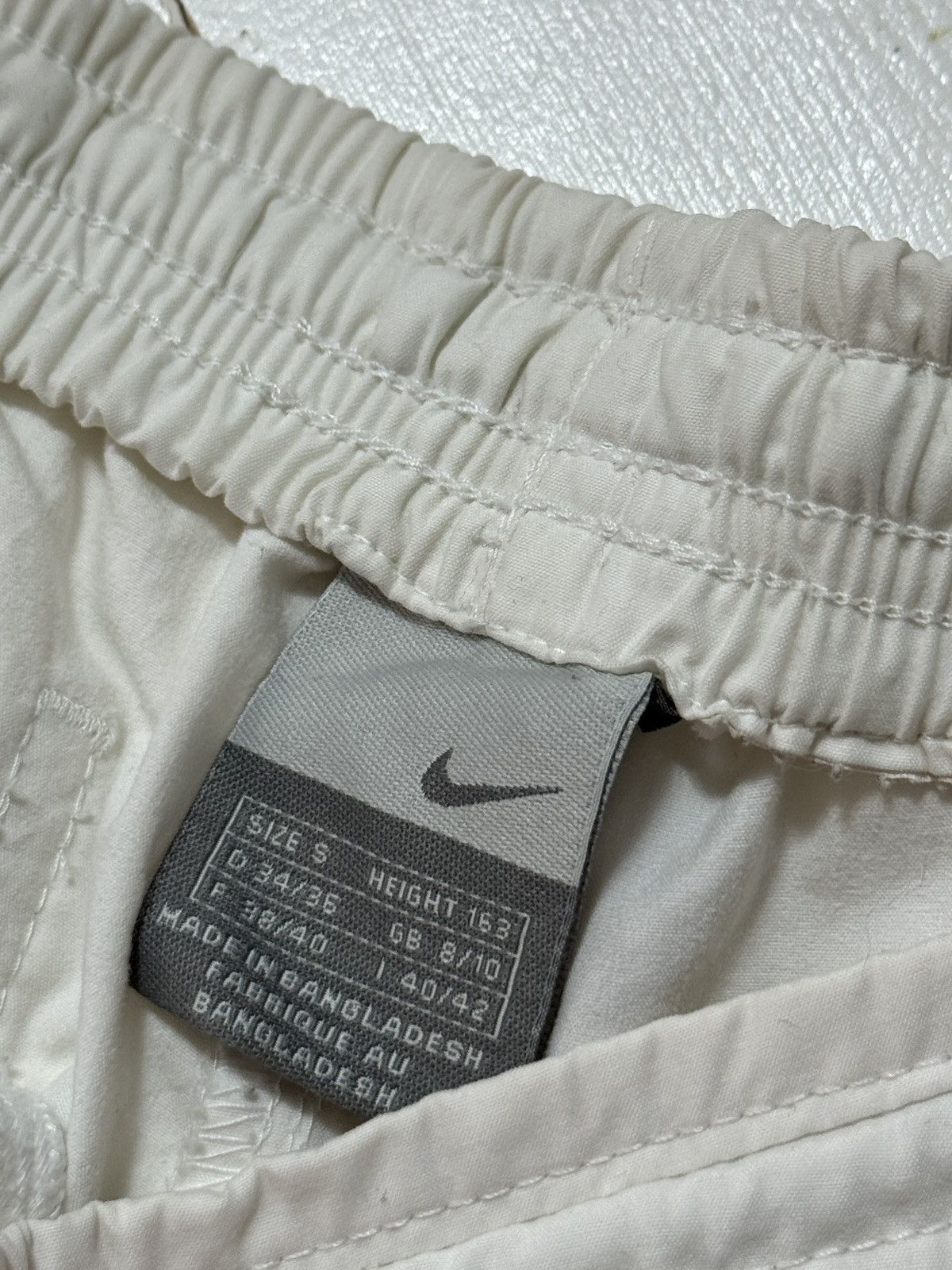 Nike VINTAGE NIKE MINI SWOOSH 2000s NYLON PANTS Size 27" / US 4 / IT 40 - 8 Thumbnail
