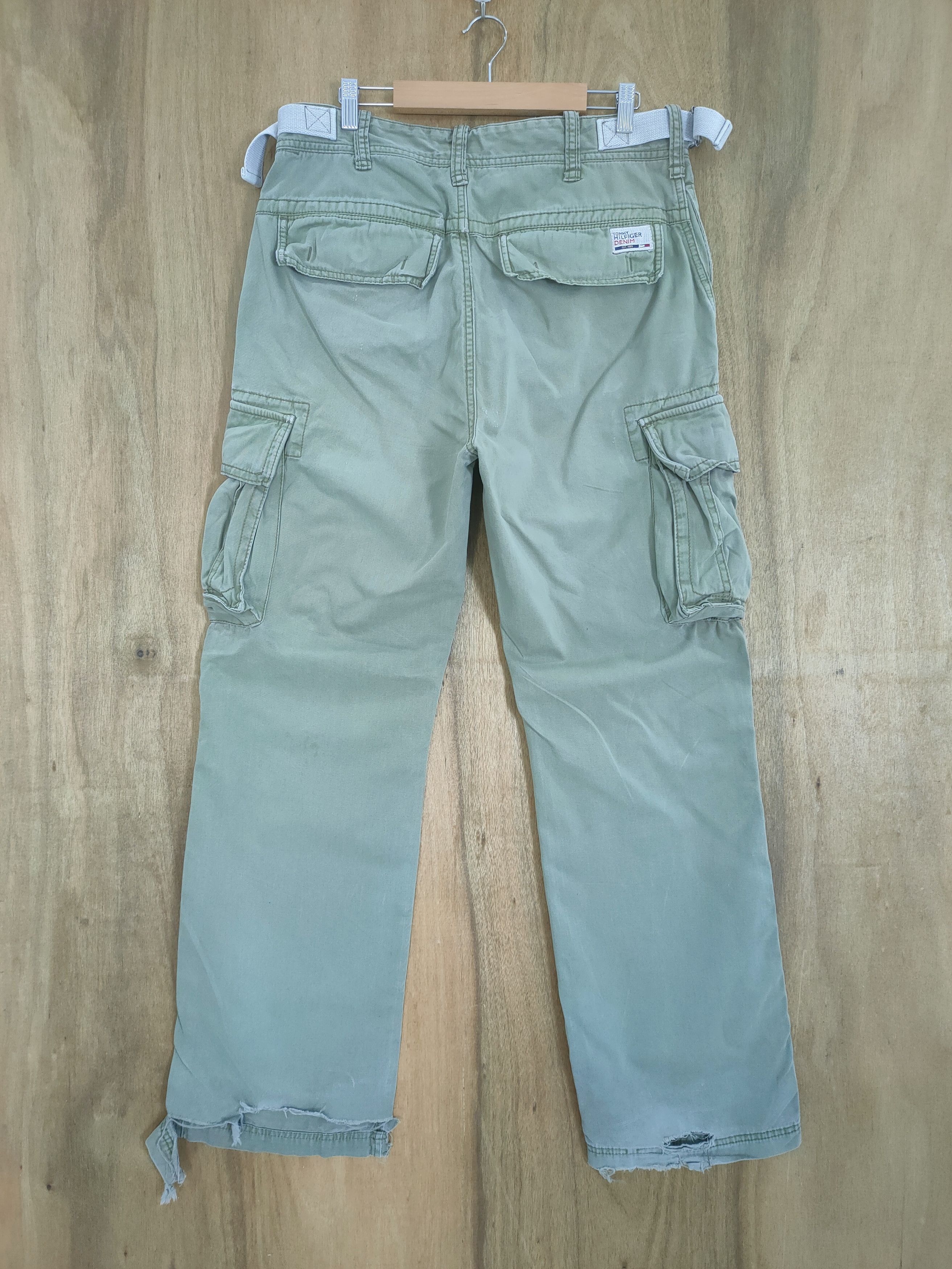 Tommy Hilfiger VINTAGE TOMMY HILFIGER DENIM DISTRESSED CARGO PANTS Size US 34 / EU 50 - 2 Thumbnail