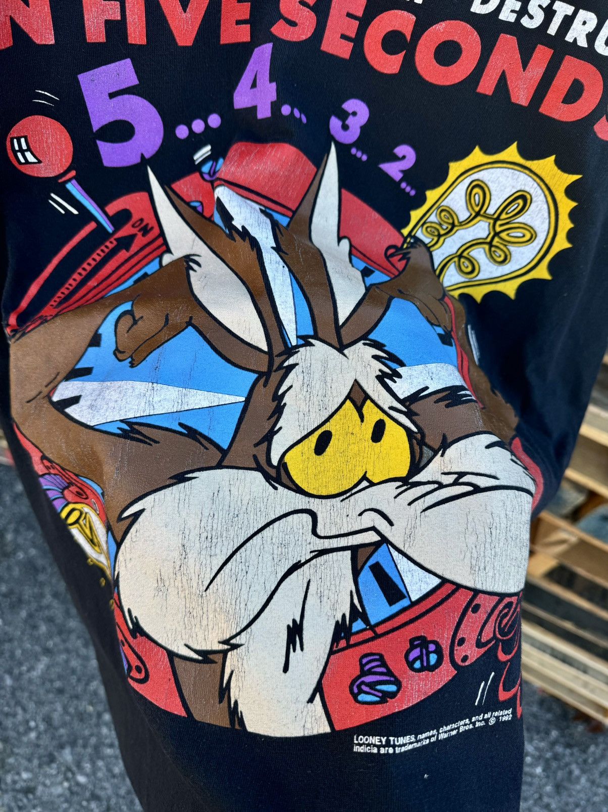 Disney × Vintage × Warner Bros 1992 Looney Tunes Warner Bros 90’s Vintage AOP T-Shirt Size US XL / EU 56 / 4 - 7 Thumbnail