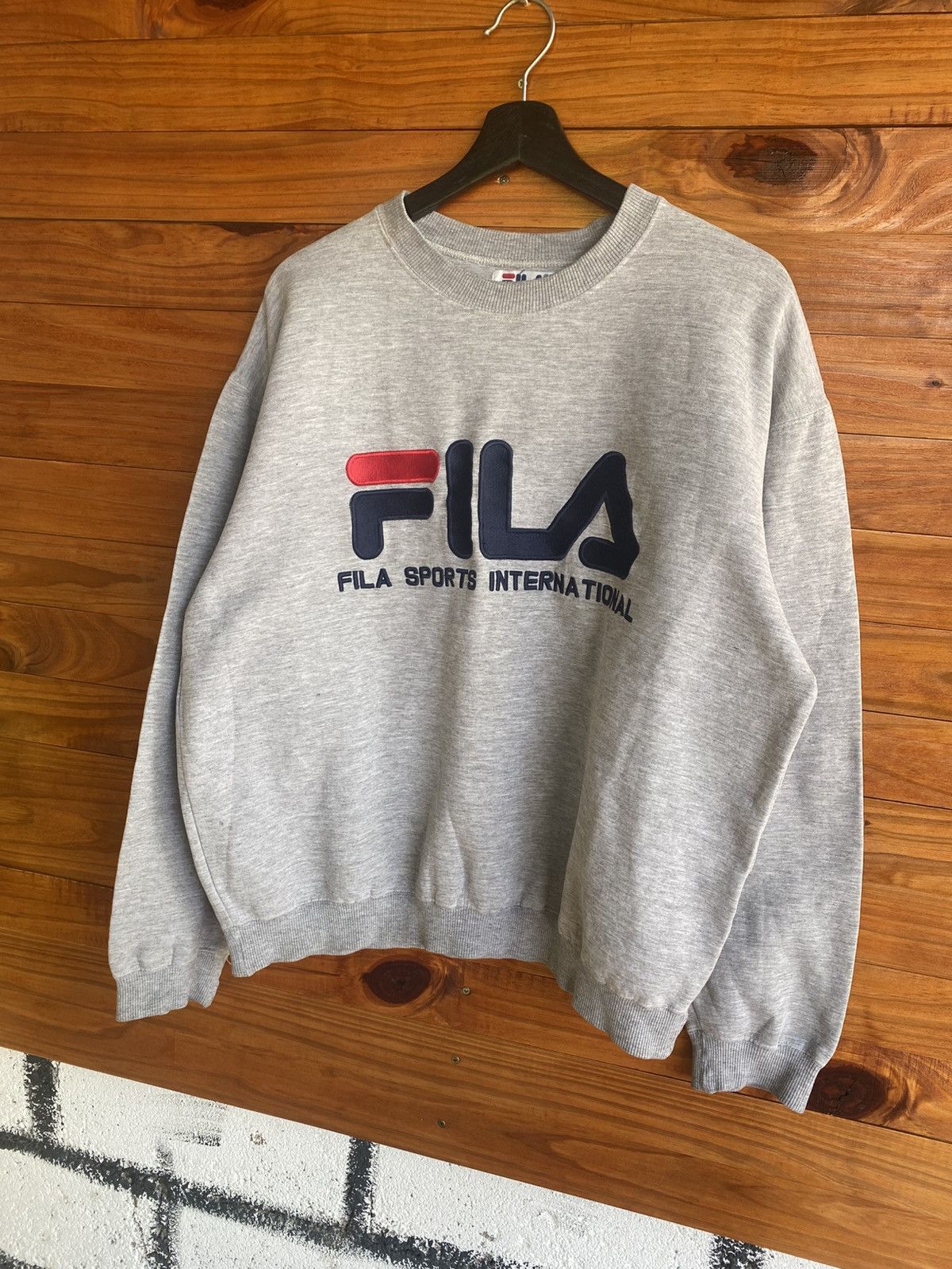 Fila Vintage FILA Sports International Grey Crewneck Sweatshirt Size US L / EU 52-54 / 3 - 6 Thumbnail